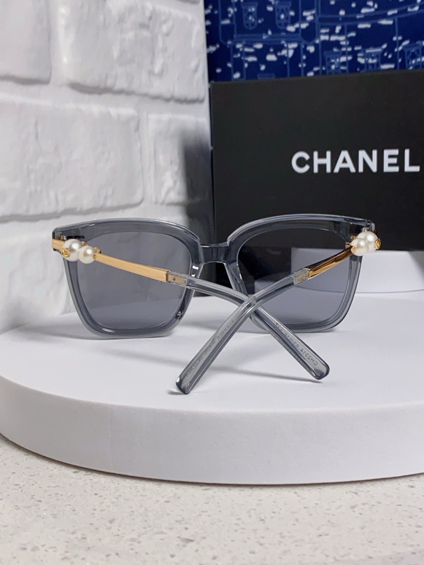 Chanel Fashion Silver Lens Sunglasses for Women - 431667 - detail image 3