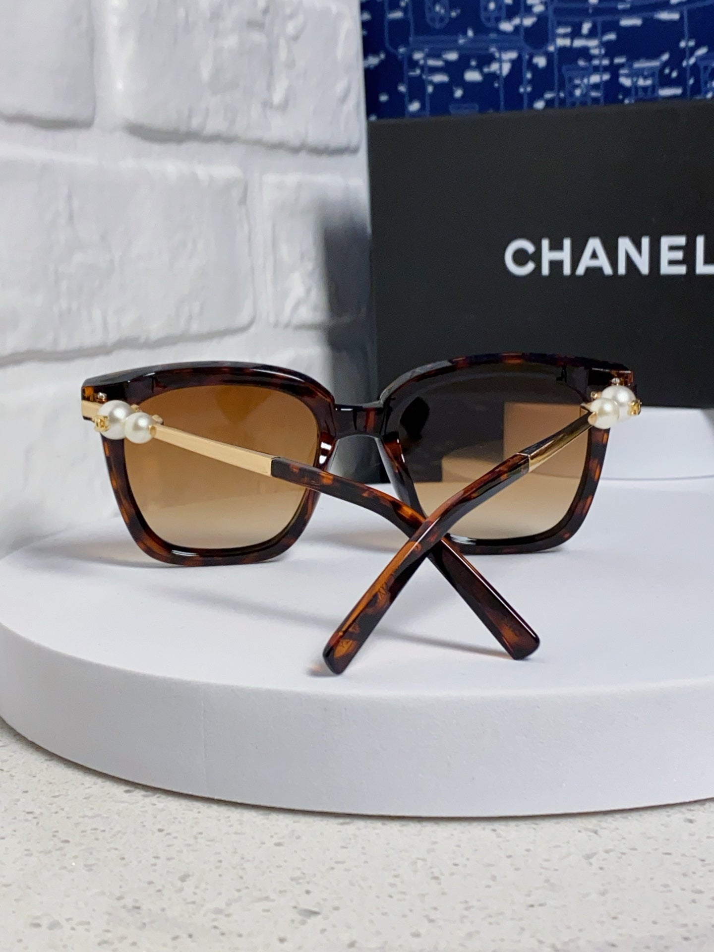 Chanel Fashion Gold Lens Sunglasses for Women - 867086 - detail image 3