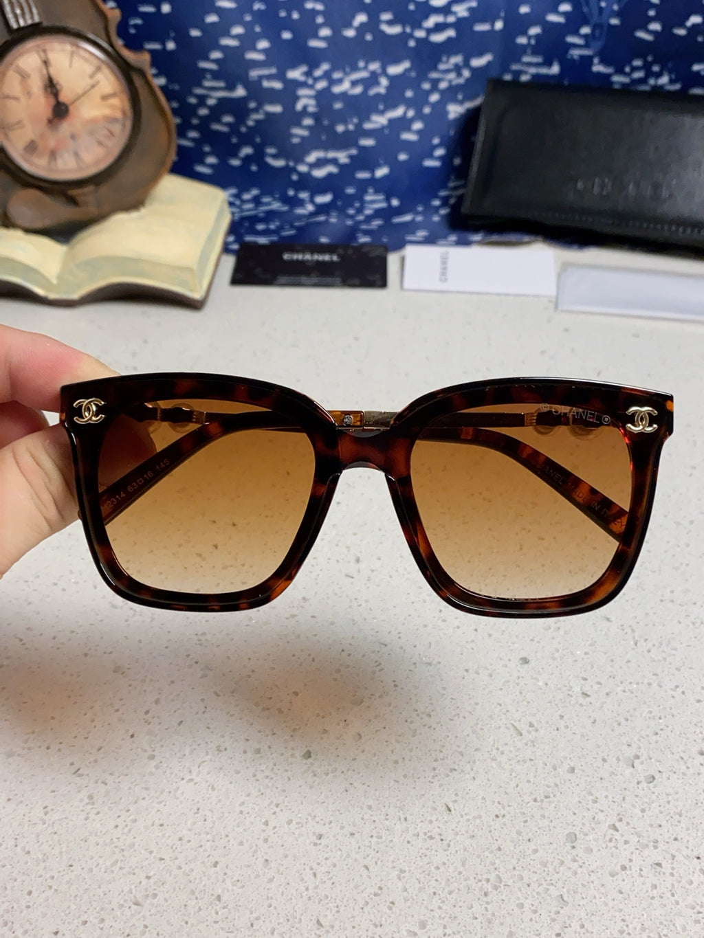 Chanel Fashion Gold Lens Sunglasses for Women - 867086 - detail image 4