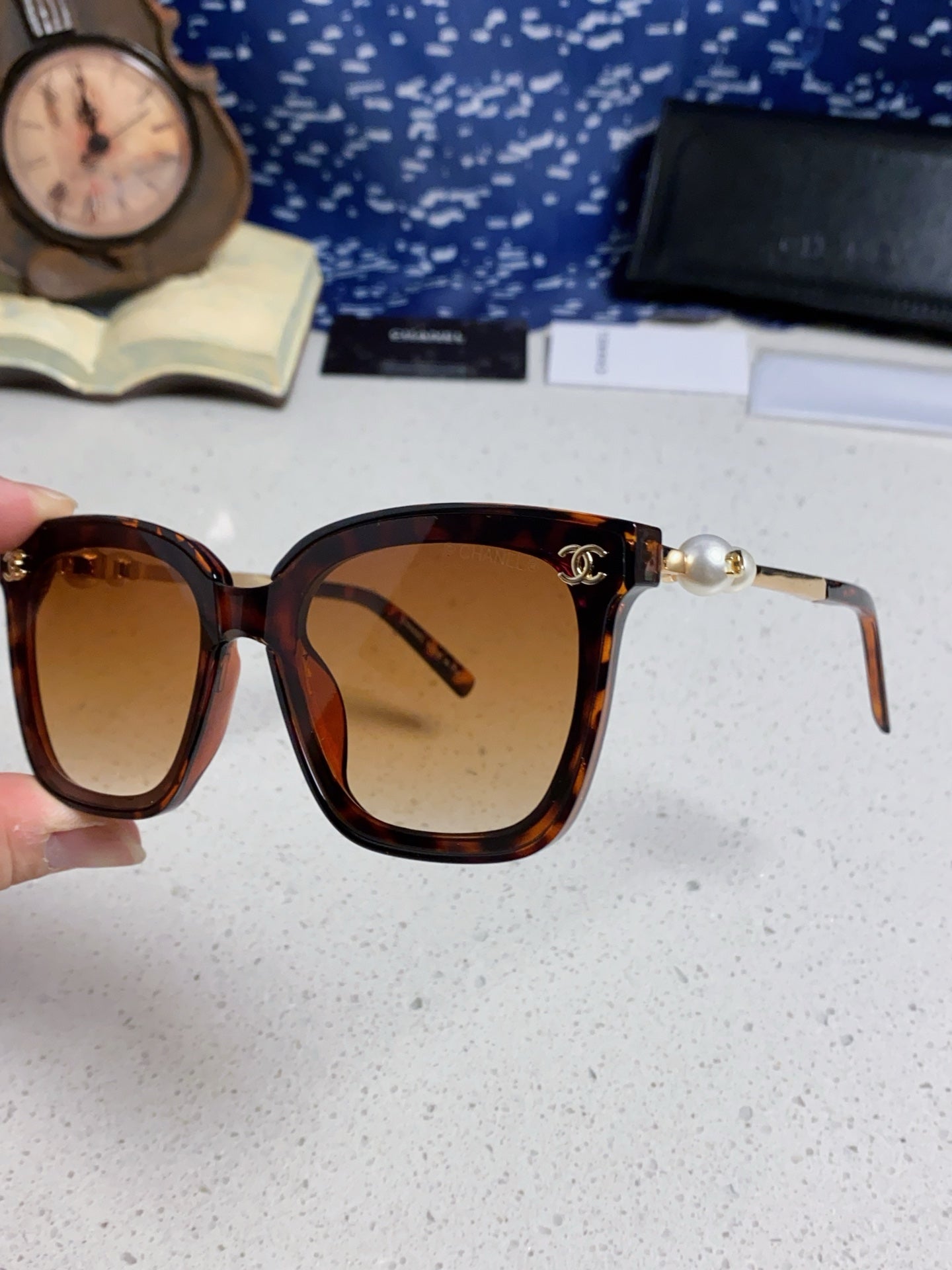 Chanel Fashion Gold Lens Sunglasses for Women - 867086 - detail image 6