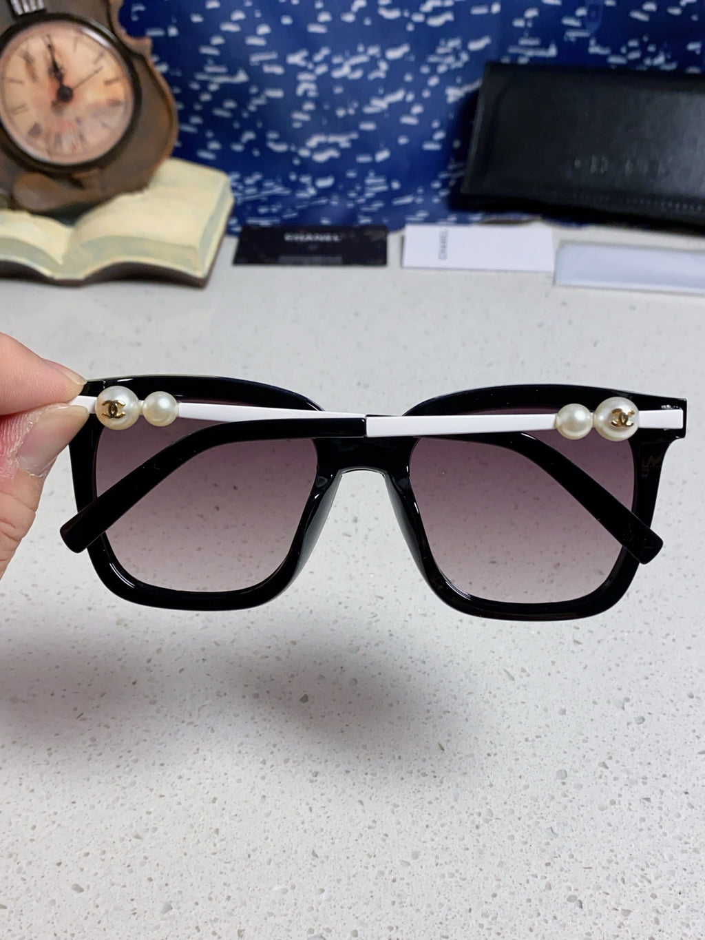 Chanel Fashion Silver Lens Sunglasses for Women - 867087 - detail image 5