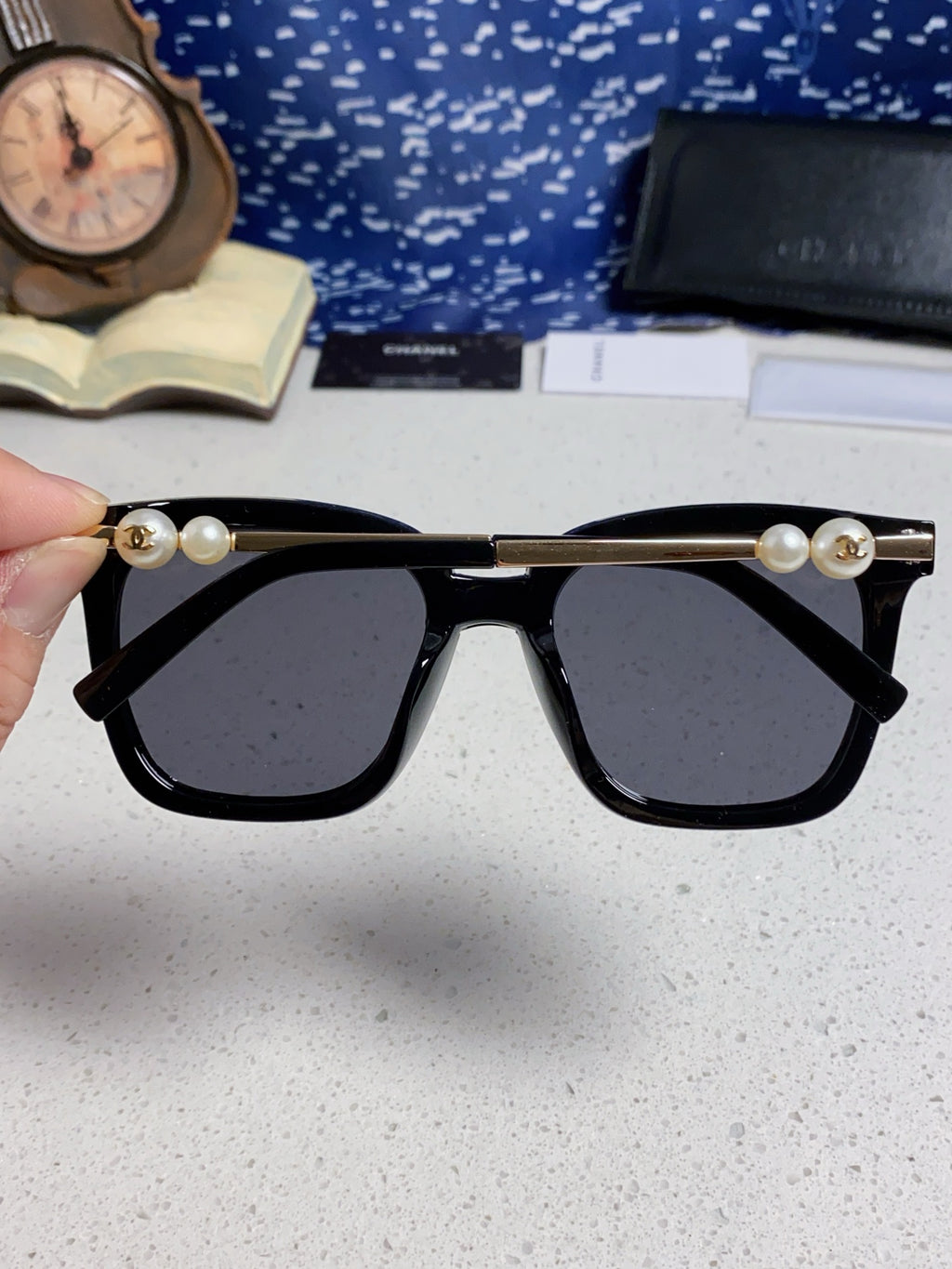 Chanel Fashion Gray Lens Sunglasses for Women - 431670 - detail image 5