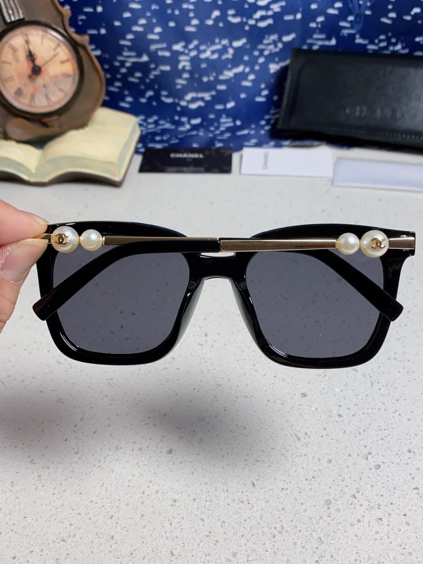 Chanel Fashion Gray Lens Sunglasses for Women - 431670 - detail image 5