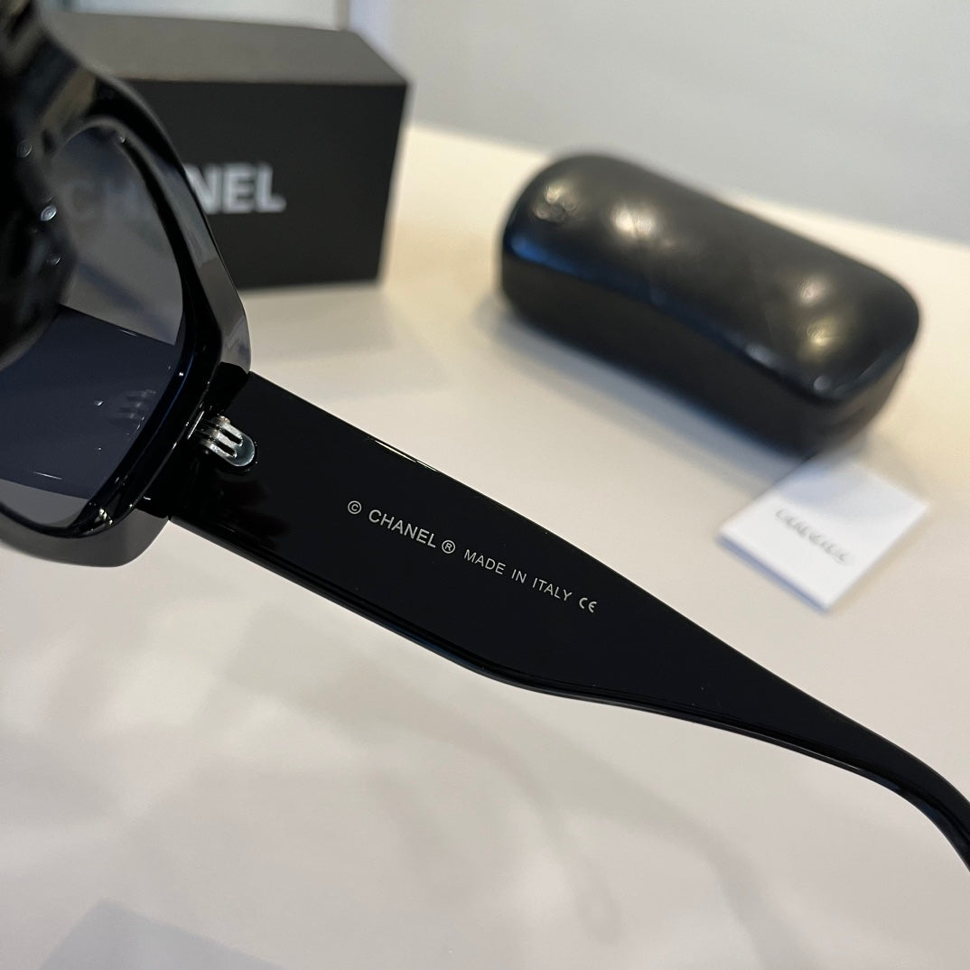 Chanel Oversized Black Lens Sunglasses for Men & Women - 382183 - detail image 9