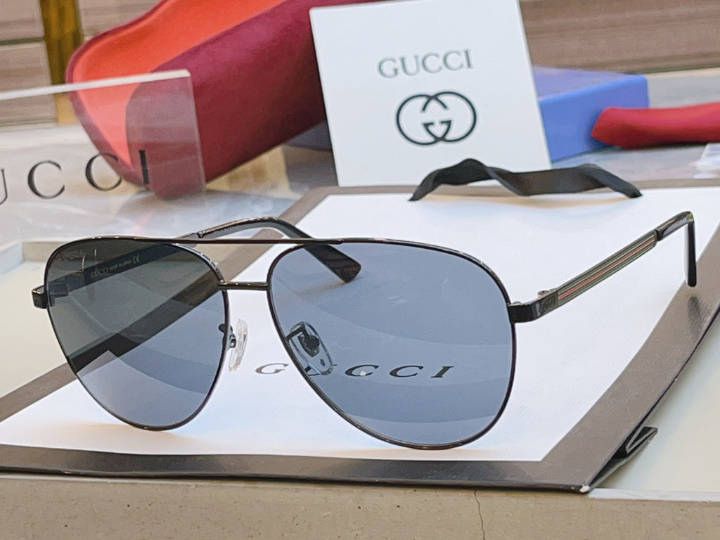 Gucci GG1233SA Fashion Gray Lens Sunglasses for Men & Women - detail image 2