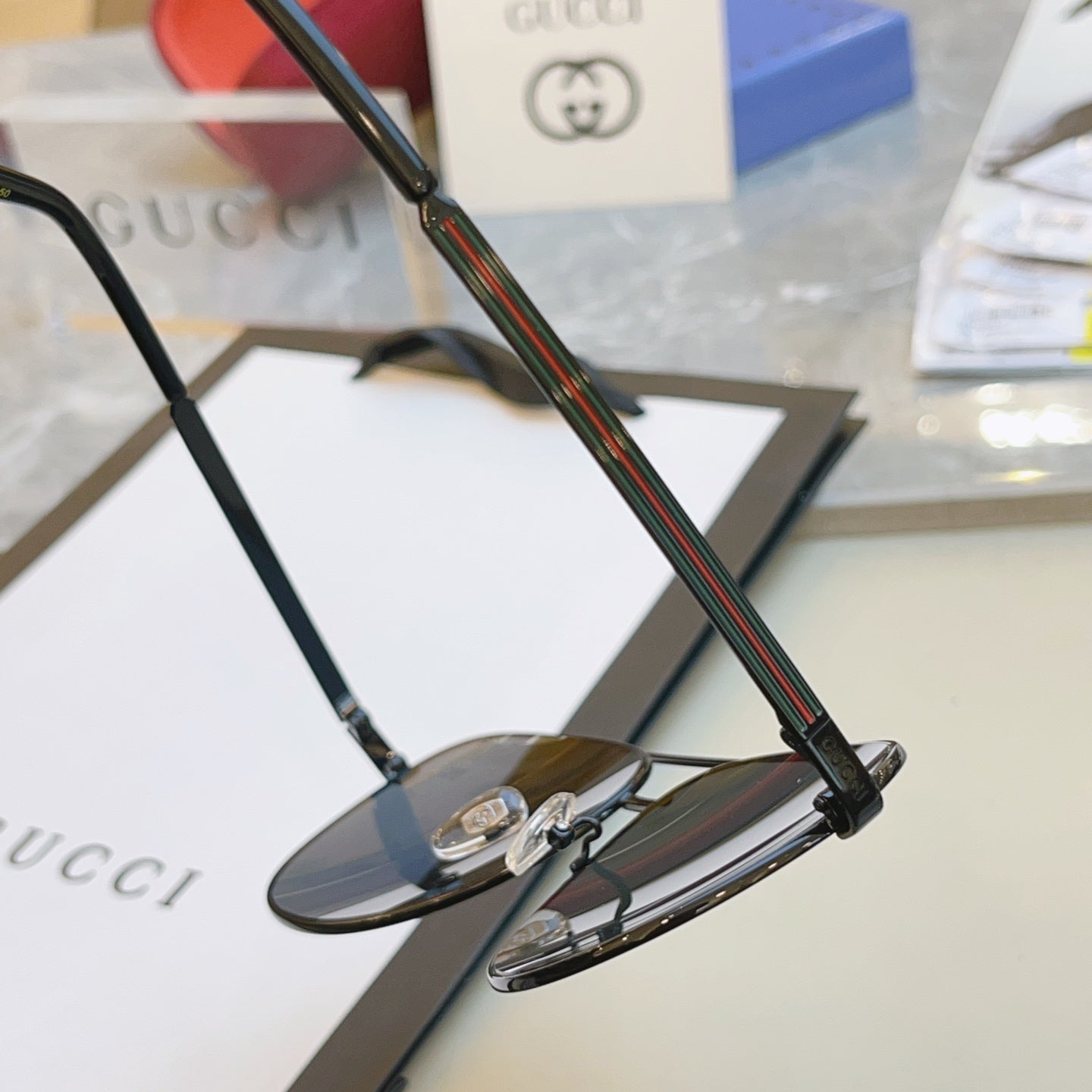 Gucci GG1233SA Fashion Gray Lens Sunglasses for Men & Women - detail image 7