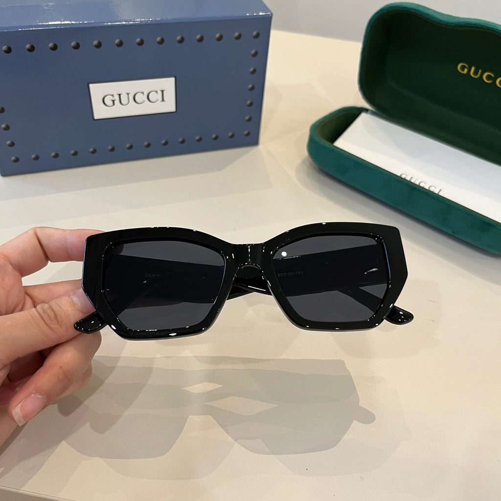 Gucci Slim Black Lens Sunglasses for Men & Women - detail image 8