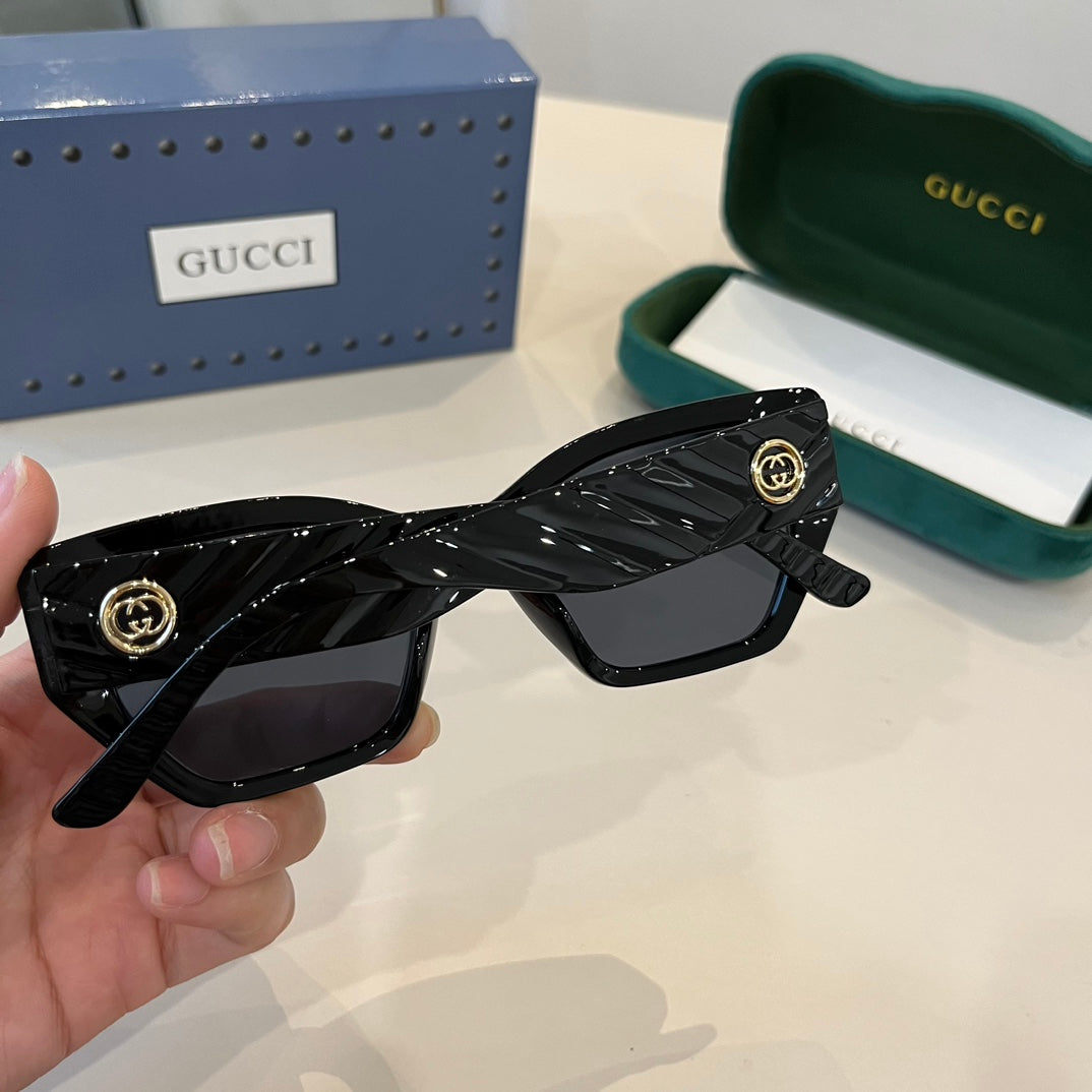 Gucci Slim Black Lens Sunglasses for Men & Women - detail image 5
