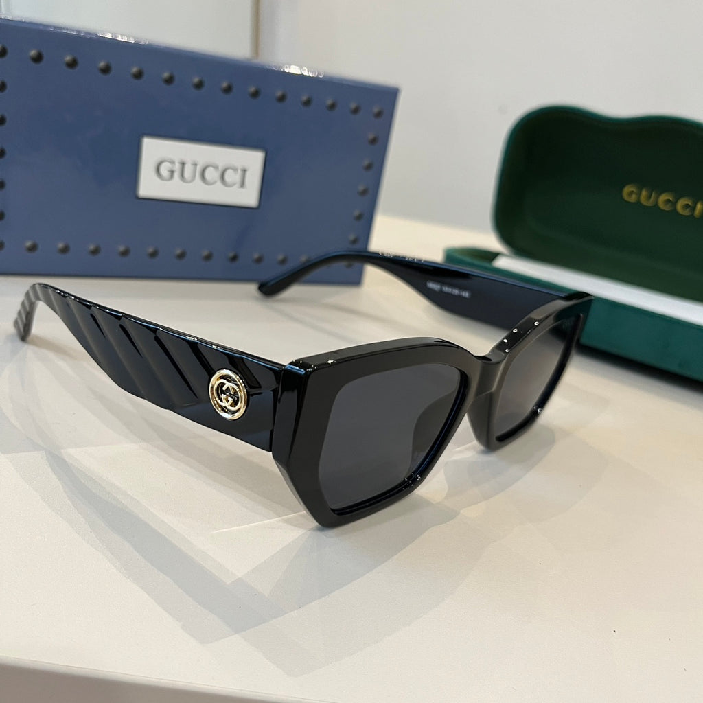 Gucci Slim Black Lens Sunglasses for Men & Women