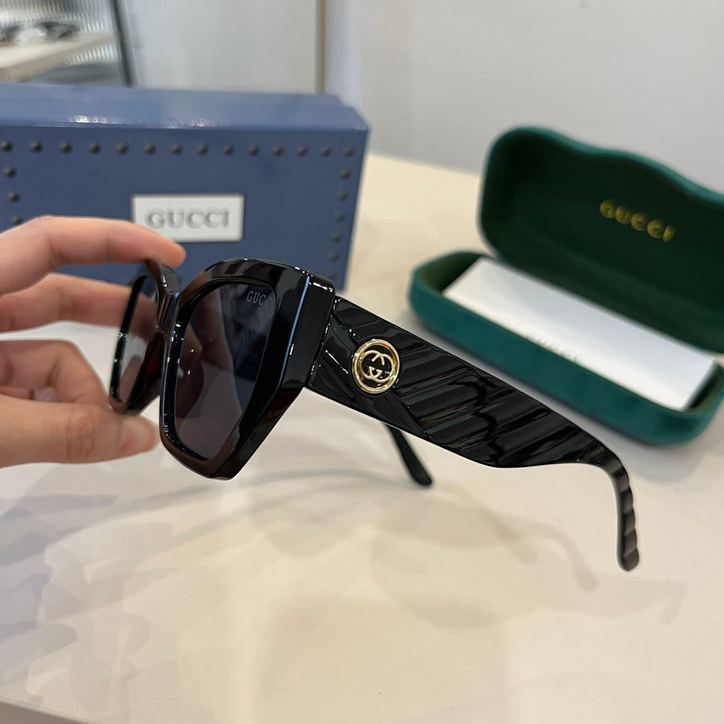 Gucci Slim Black Lens Sunglasses for Men & Women - detail image 4