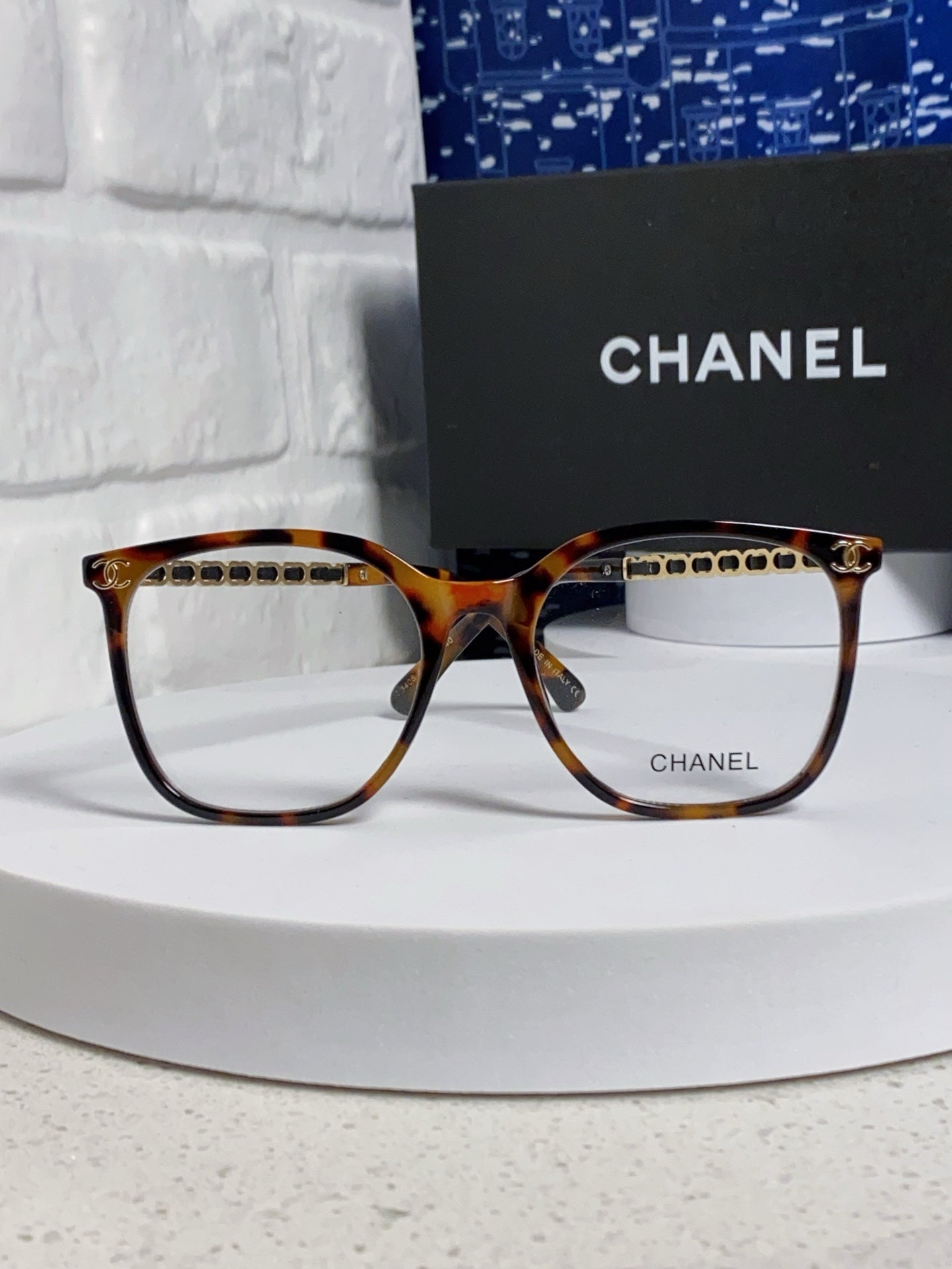 Chanel Fashion Silver Lens Sunglasses for Women - 465076 - detail image 2
