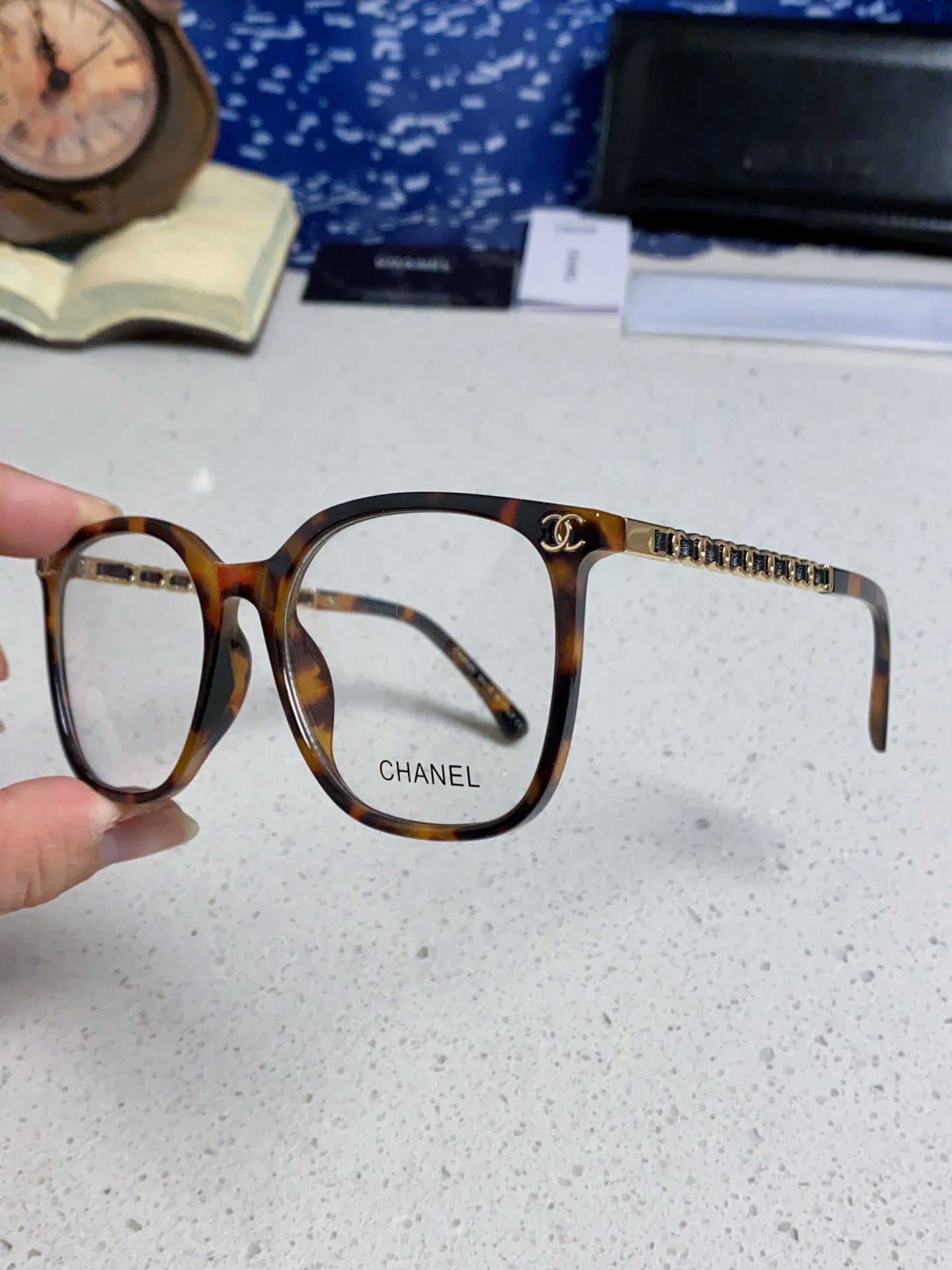 Chanel Fashion Silver Lens Sunglasses for Women - 465076 - detail image 6