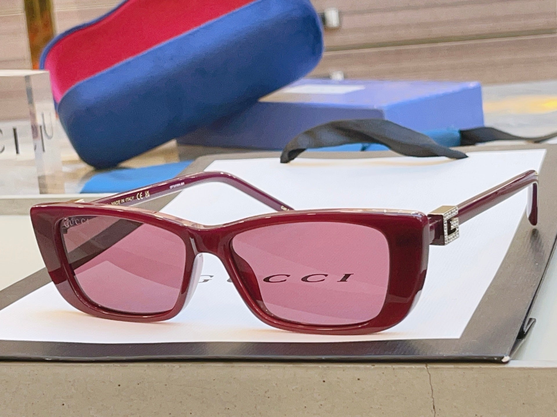 Gucci GG1681SA Fashion Gold Lens Sunglasses for Men & Women - detail image 5