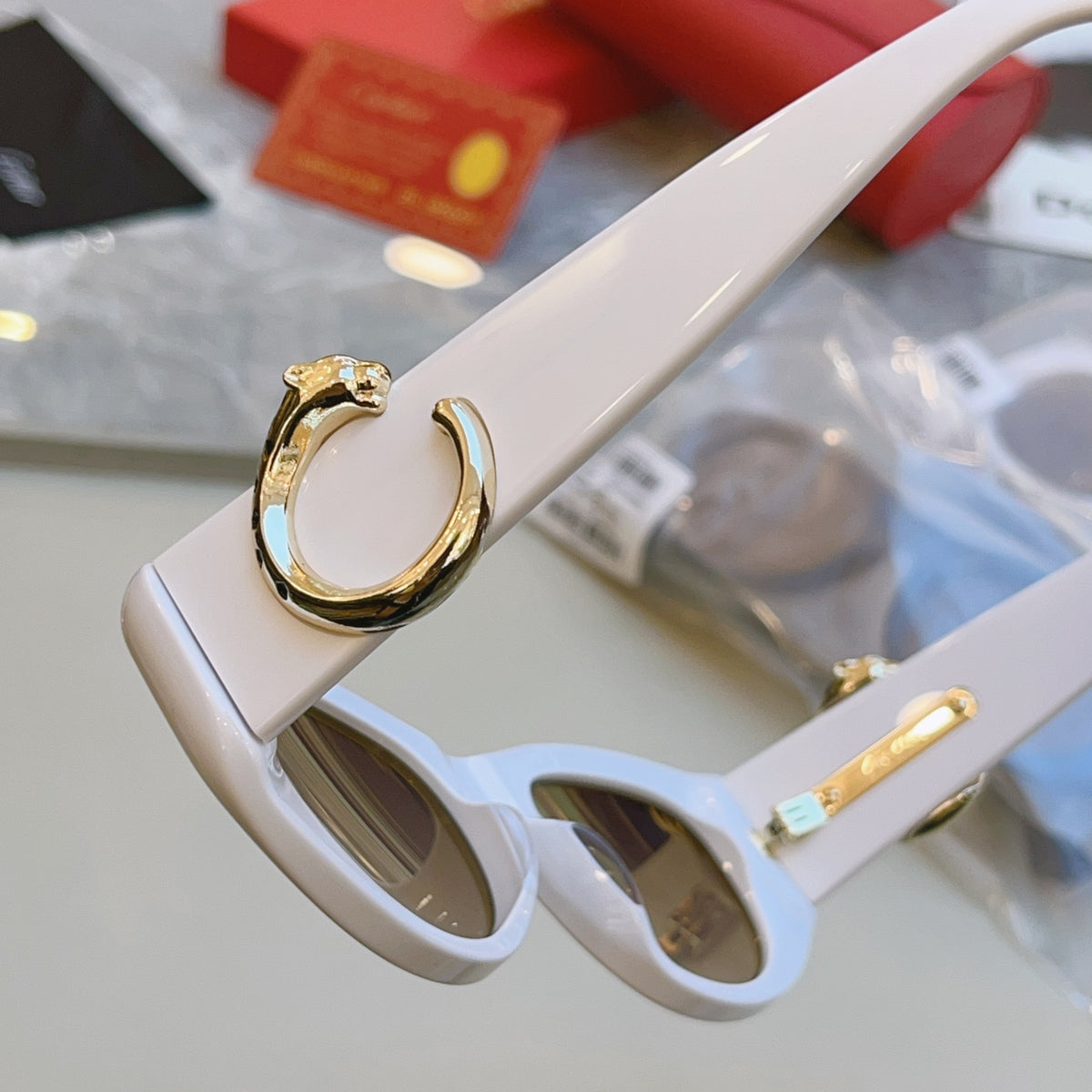 Cartier CT0472S Fashion Red Lens Sunglasses for Men & Women - detail image 9