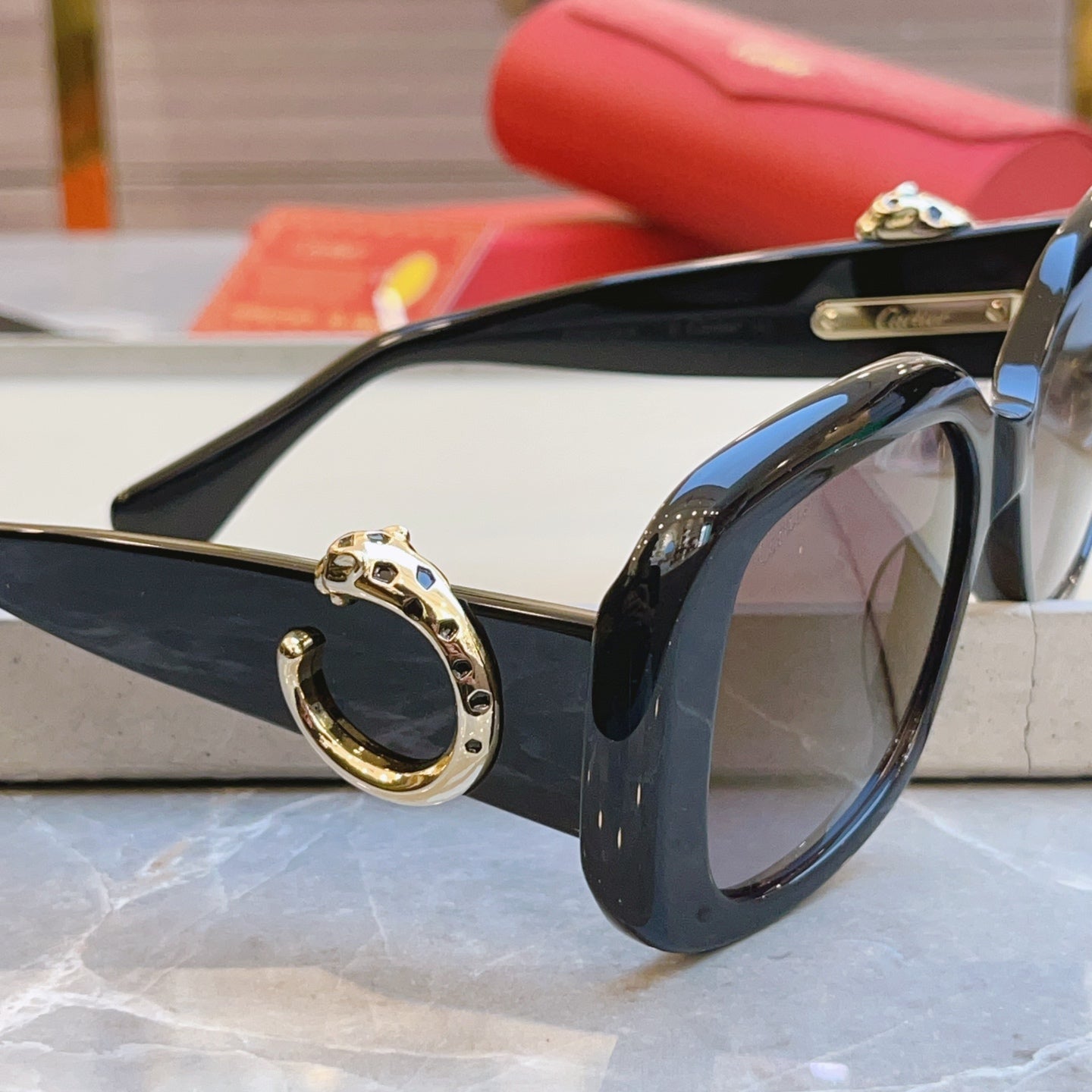 Cartier CT0471S Fashion Black Lens Sunglasses for Men & Women - 415932 - detail image 9
