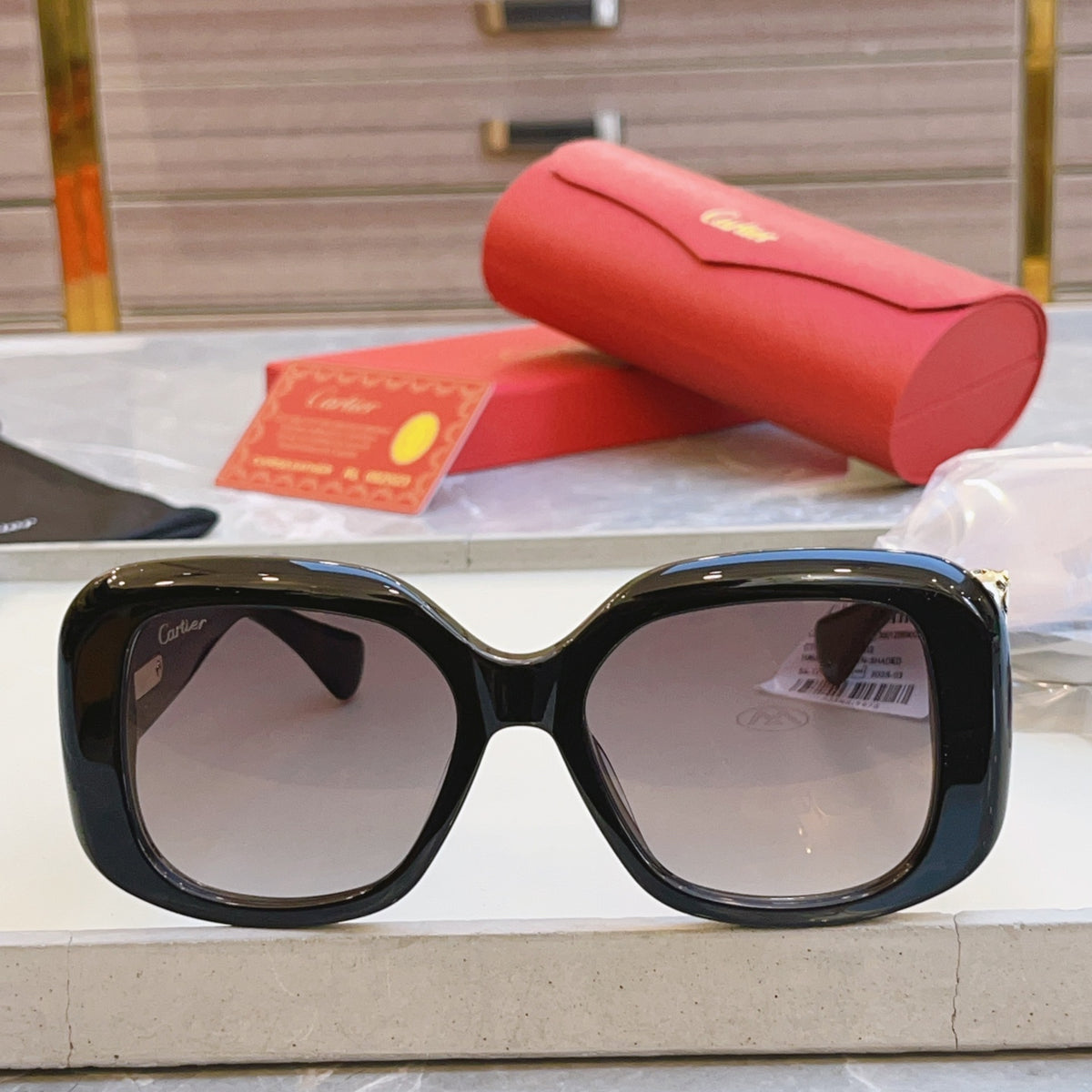 Cartier CT0471S Fashion Black Lens Sunglasses for Men & Women - 415932 - detail image 4
