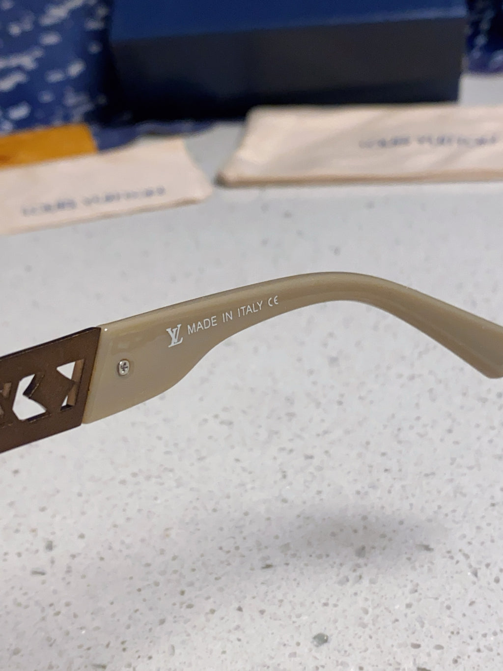 Louis Vuitton Oversized Brown Lens Sunglasses for Women - 132162 - detail image 8