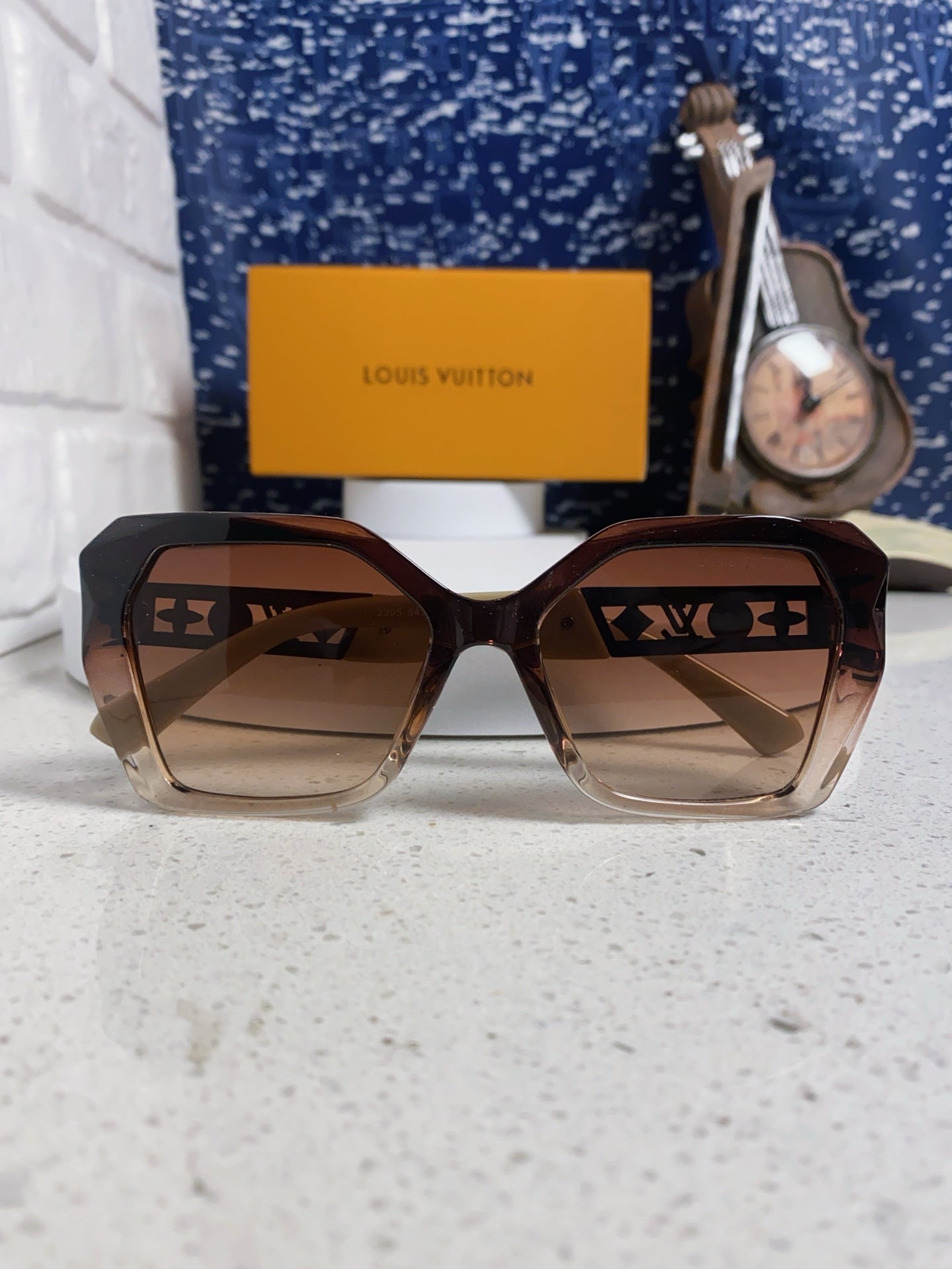 Louis Vuitton Oversized Brown Lens Sunglasses for Women - 132162 - detail image 9