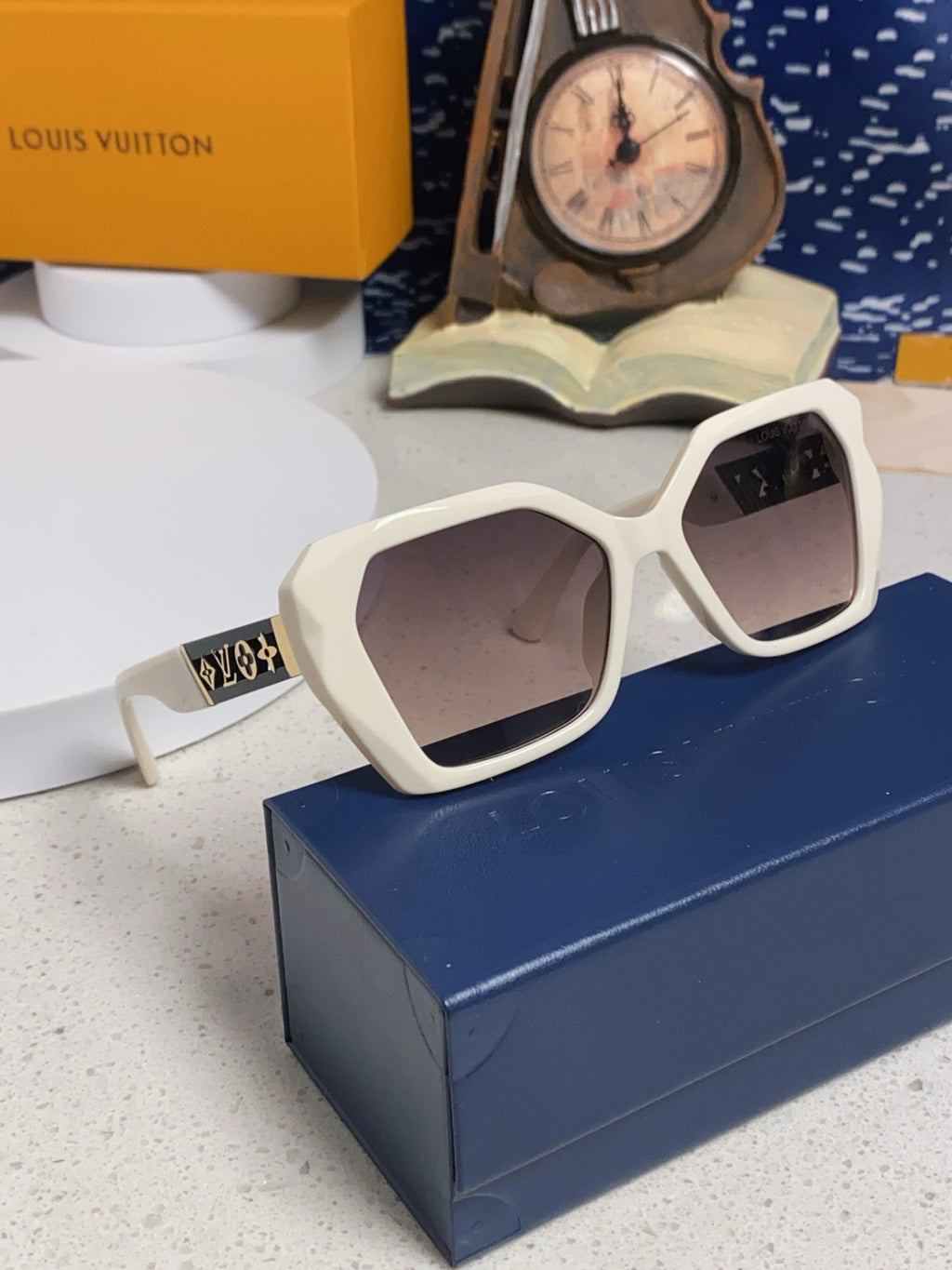 Louis Vuitton Oversized Silver Lens Sunglasses for Women - detail image 10
