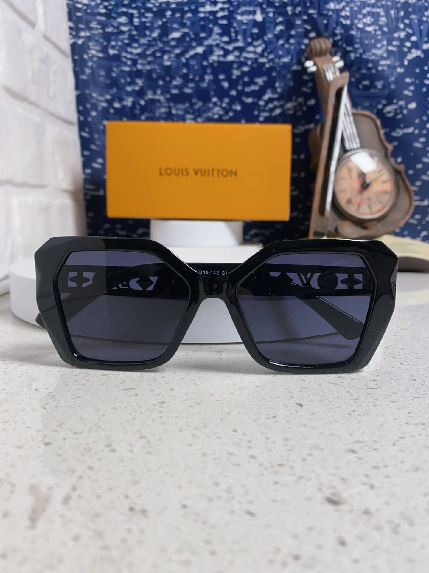 Louis Vuitton Oversized Black Lens Sunglasses for Women - 132164 - detail image 9