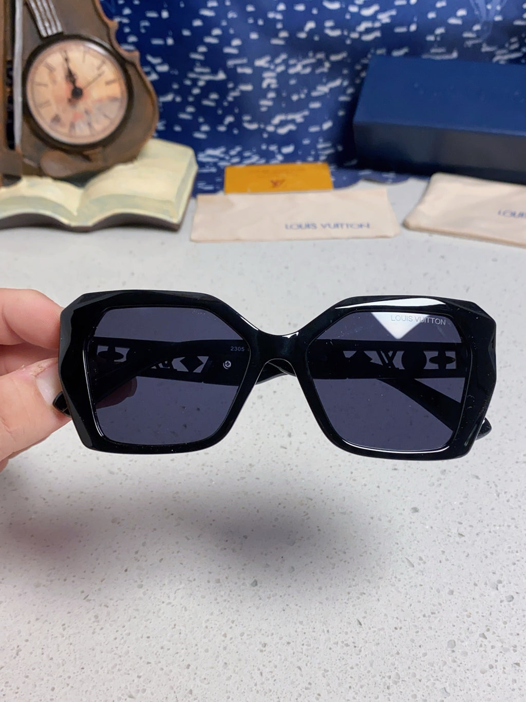Louis Vuitton Oversized Black Lens Sunglasses for Women - 132164 - detail image 4