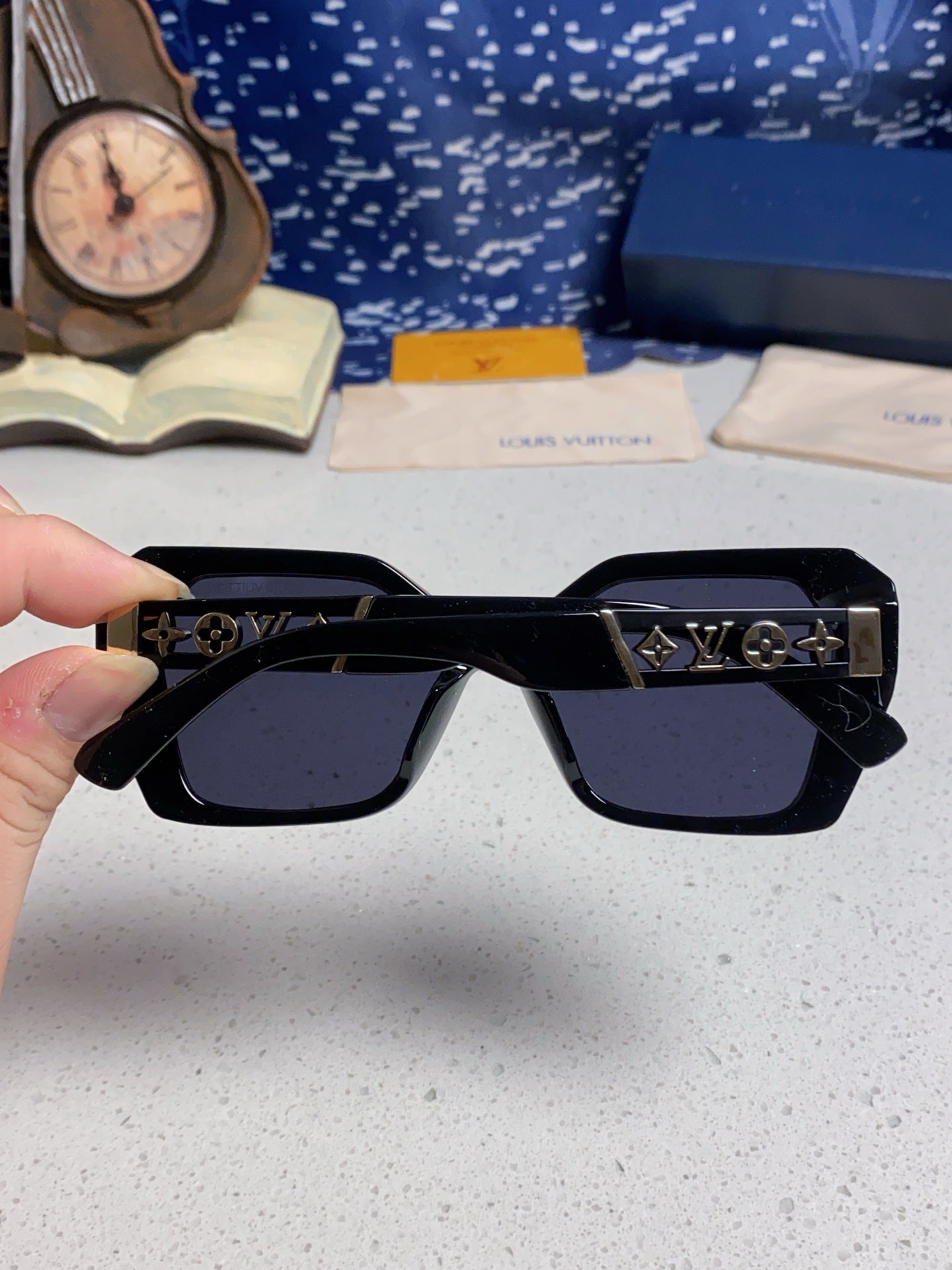 Louis Vuitton Oversized Black Lens Sunglasses for Women - 132164 - detail image 5