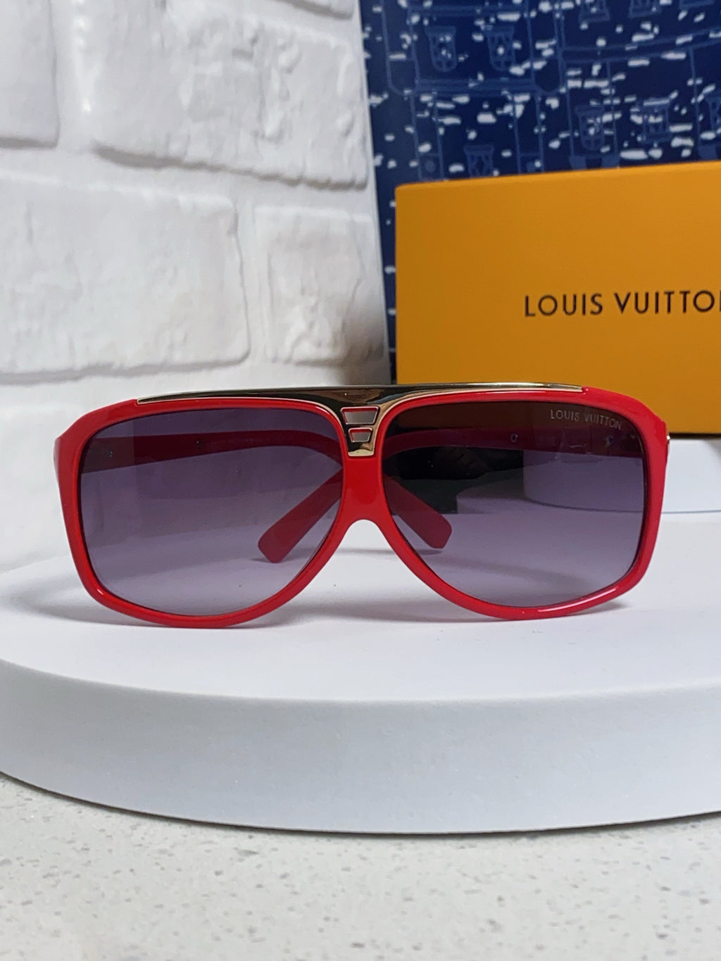 Louis Vuitton Polarized Square Red Lens Sunglasses for Men & Women - detail image 2