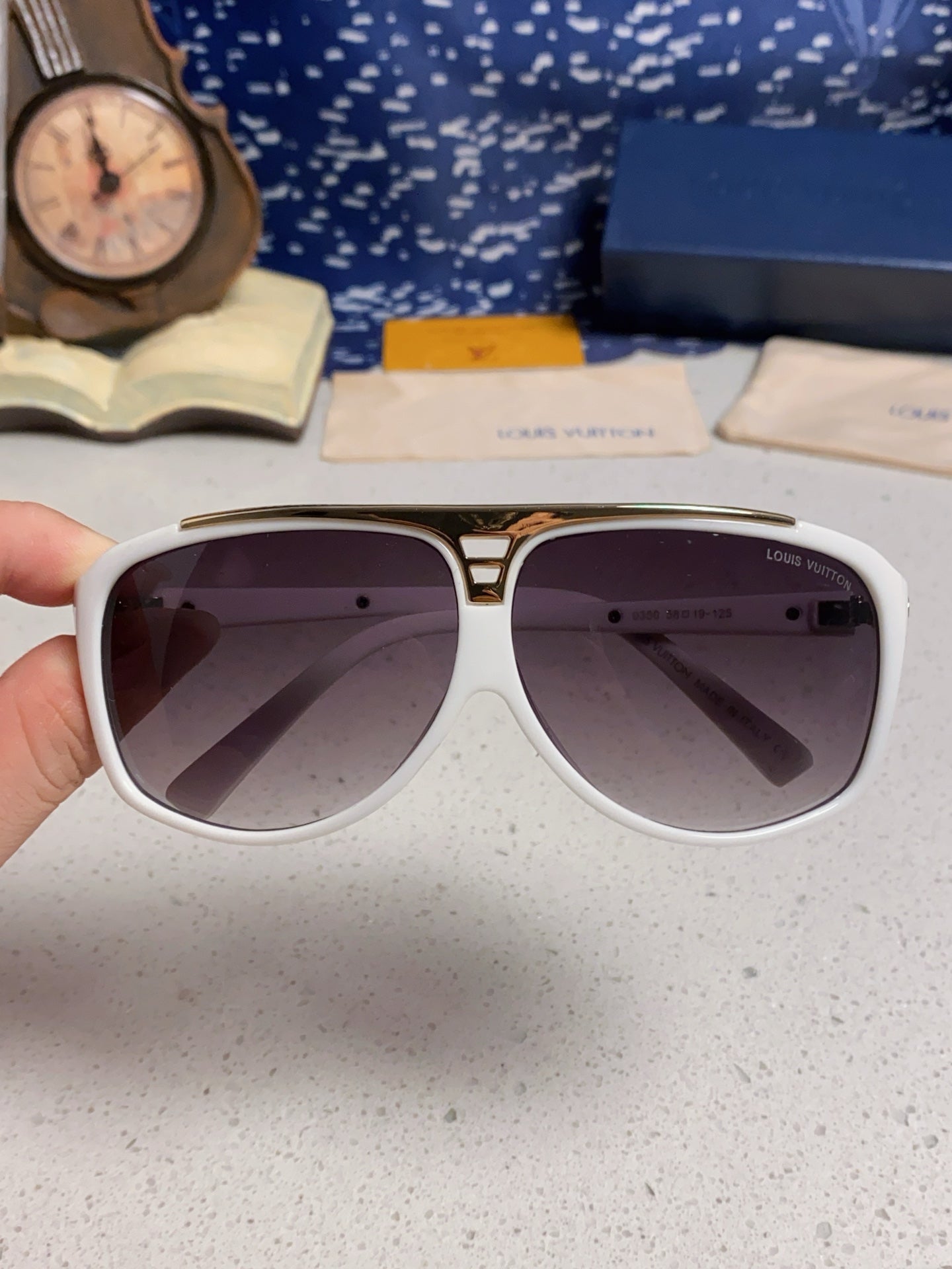 Louis Vuitton Polarized Square Silver Lens Sunglasses for Men & Women - 132160 - detail image 4