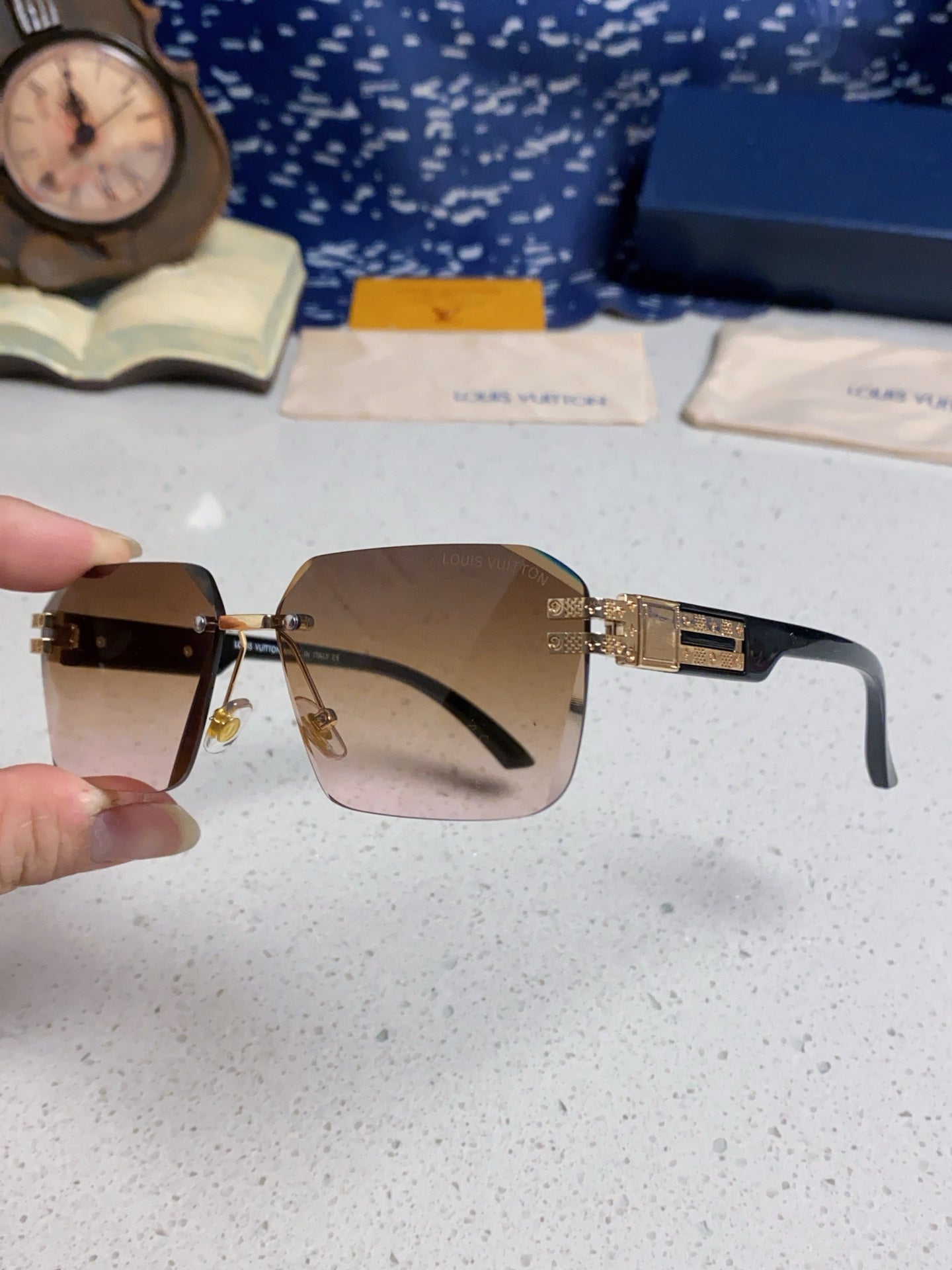 Louis Vuitton Lightweight Rimless Brown Lens Sunglasses for Men & Wom - 132171 - detail image 6