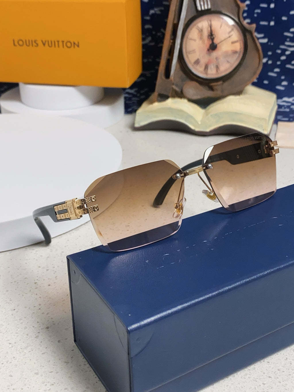 Louis Vuitton Lightweight Rimless Brown Lens Sunglasses for Men & Wom - 132171 - detail image 10