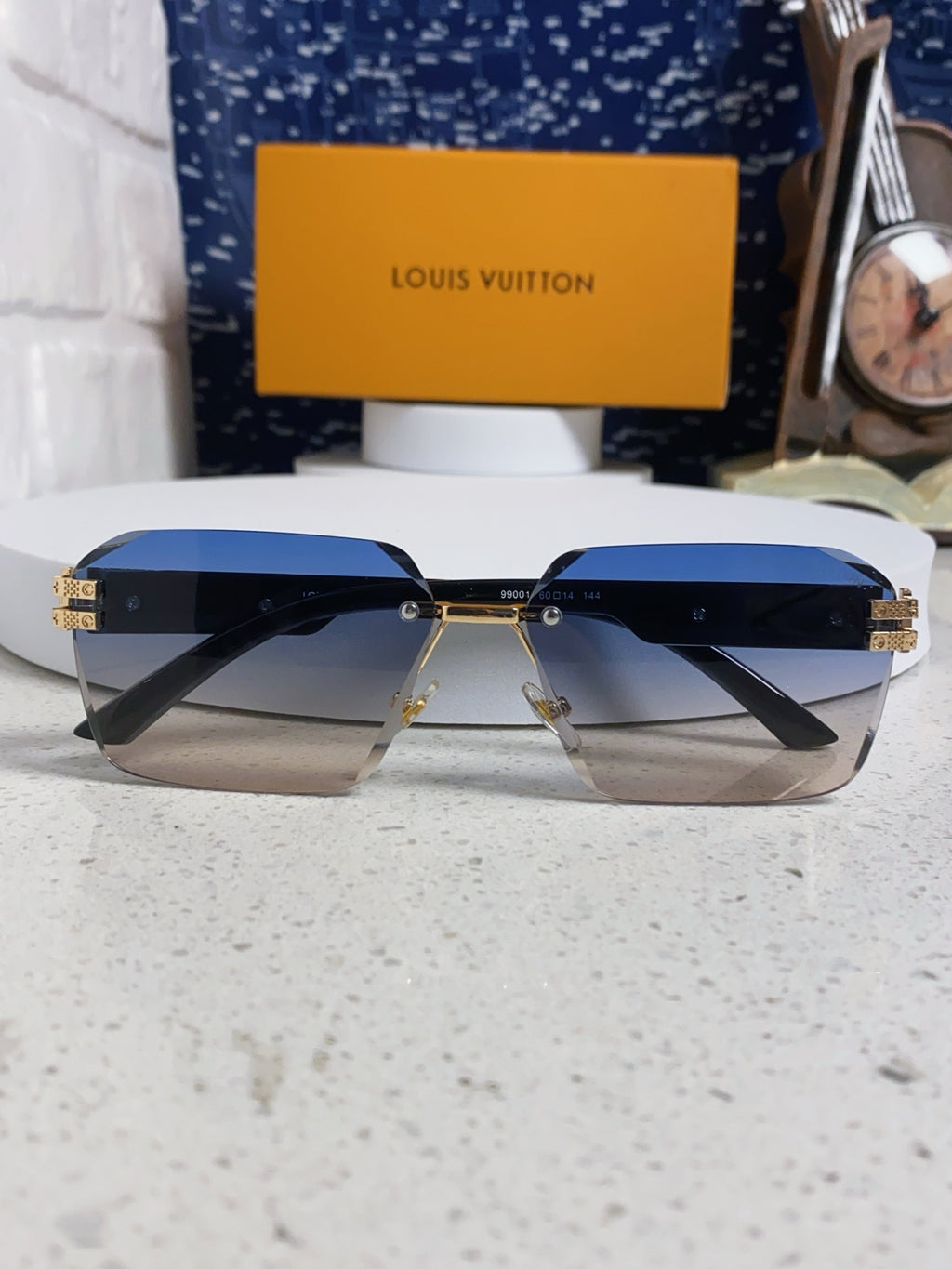 Louis Vuitton Lightweight Rimless Silver Lens Sunglasses for Men & Wo - 132172 - detail image 9