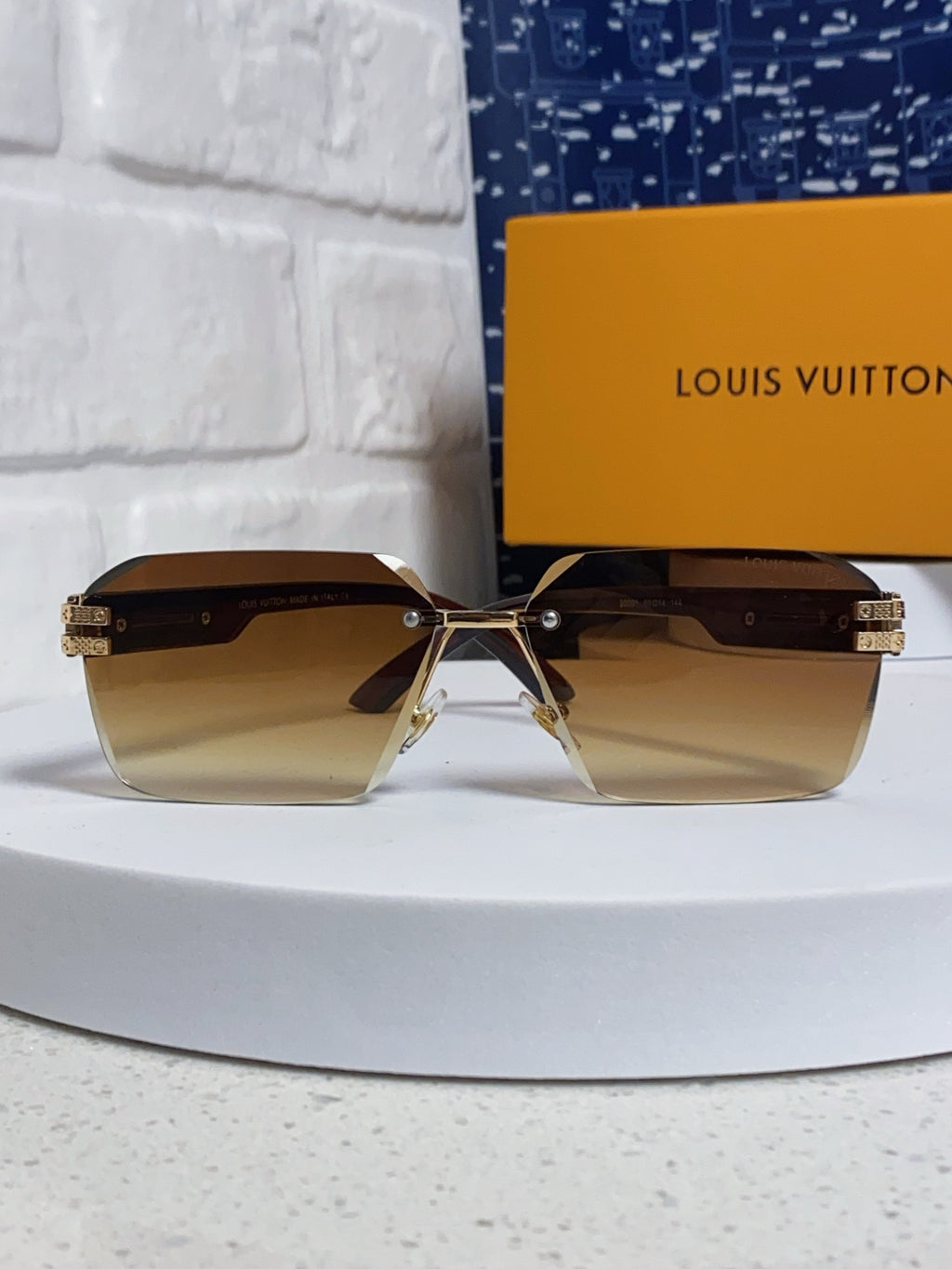 Louis Vuitton Lightweight Rimless Brown Lens Sunglasses for Men & Wom - 132174 - detail image 2