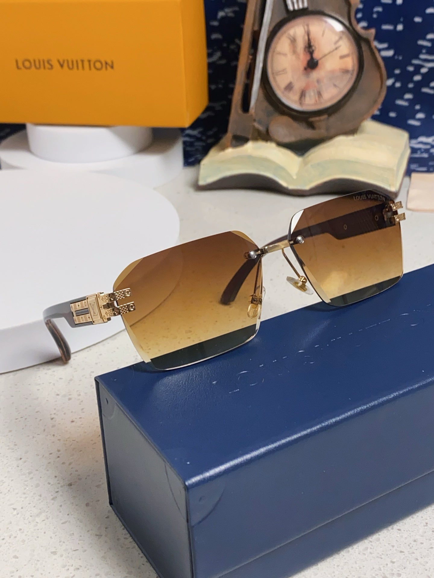 Louis Vuitton Lightweight Rimless Brown Lens Sunglasses for Men & Wom - 132174 - detail image 10