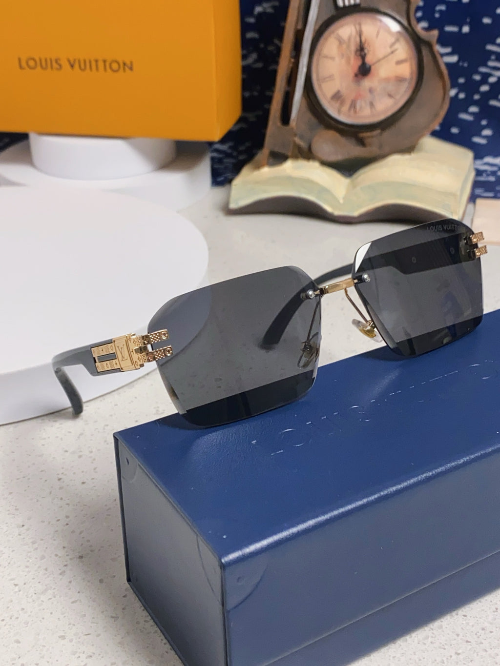Louis Vuitton Lightweight Rimless Black Lens Sunglasses for Men & Wom - 132176 - detail image 10