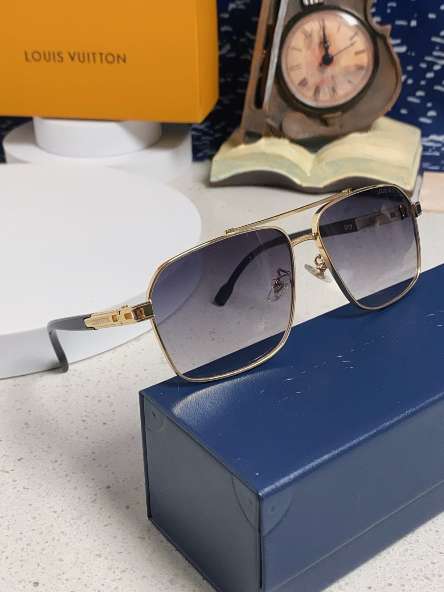 Louis Vuitton Fashion Silver Lens Sunglasses for Men - 132166 - detail image 10