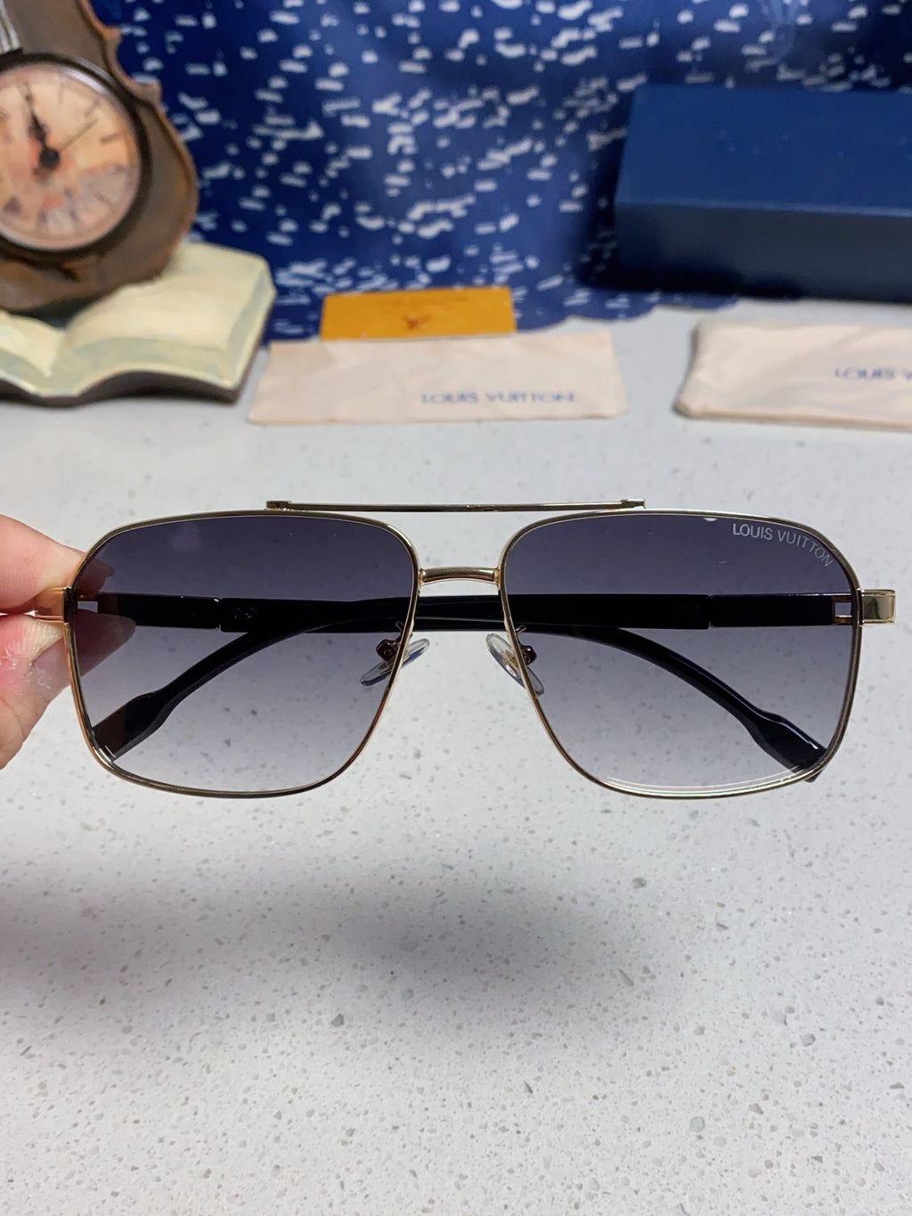 Louis Vuitton Fashion Silver Lens Sunglasses for Men - 132166 - detail image 4