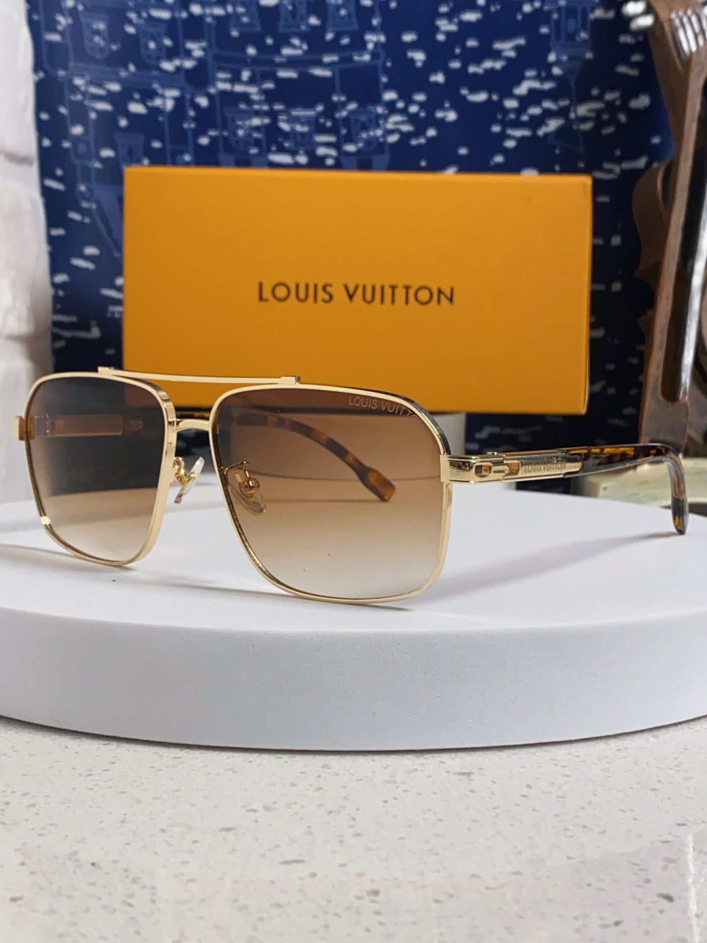 Louis Vuitton Fashion Brown Lens Sunglasses for Men - 132167