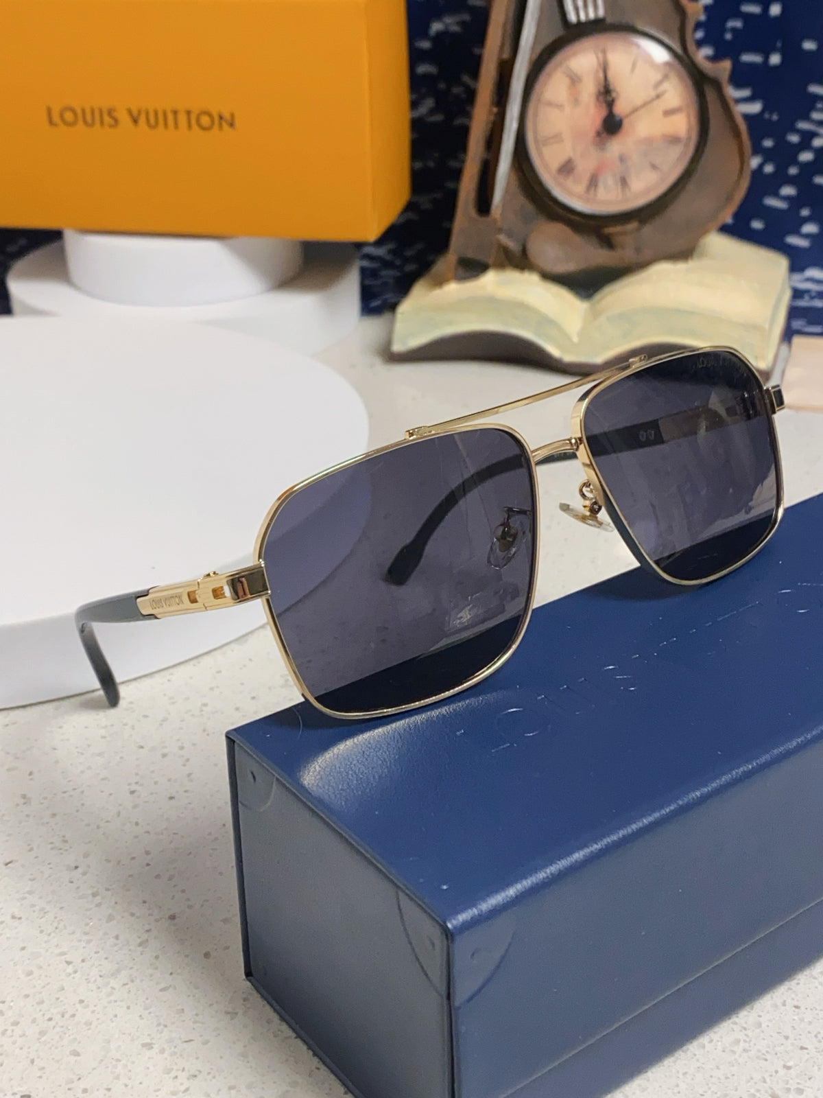 Louis Vuitton Fashion Black Lens Sunglasses for Men - 132168 - detail image 10