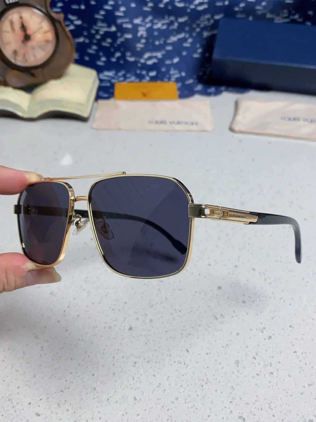 Louis Vuitton Fashion Black Lens Sunglasses for Men - 132168 - detail image 6