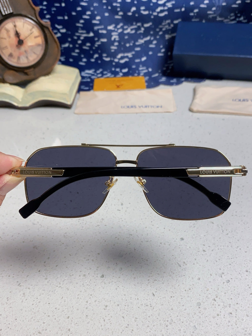 Louis Vuitton Fashion Black Lens Sunglasses for Men - 132168 - detail image 5