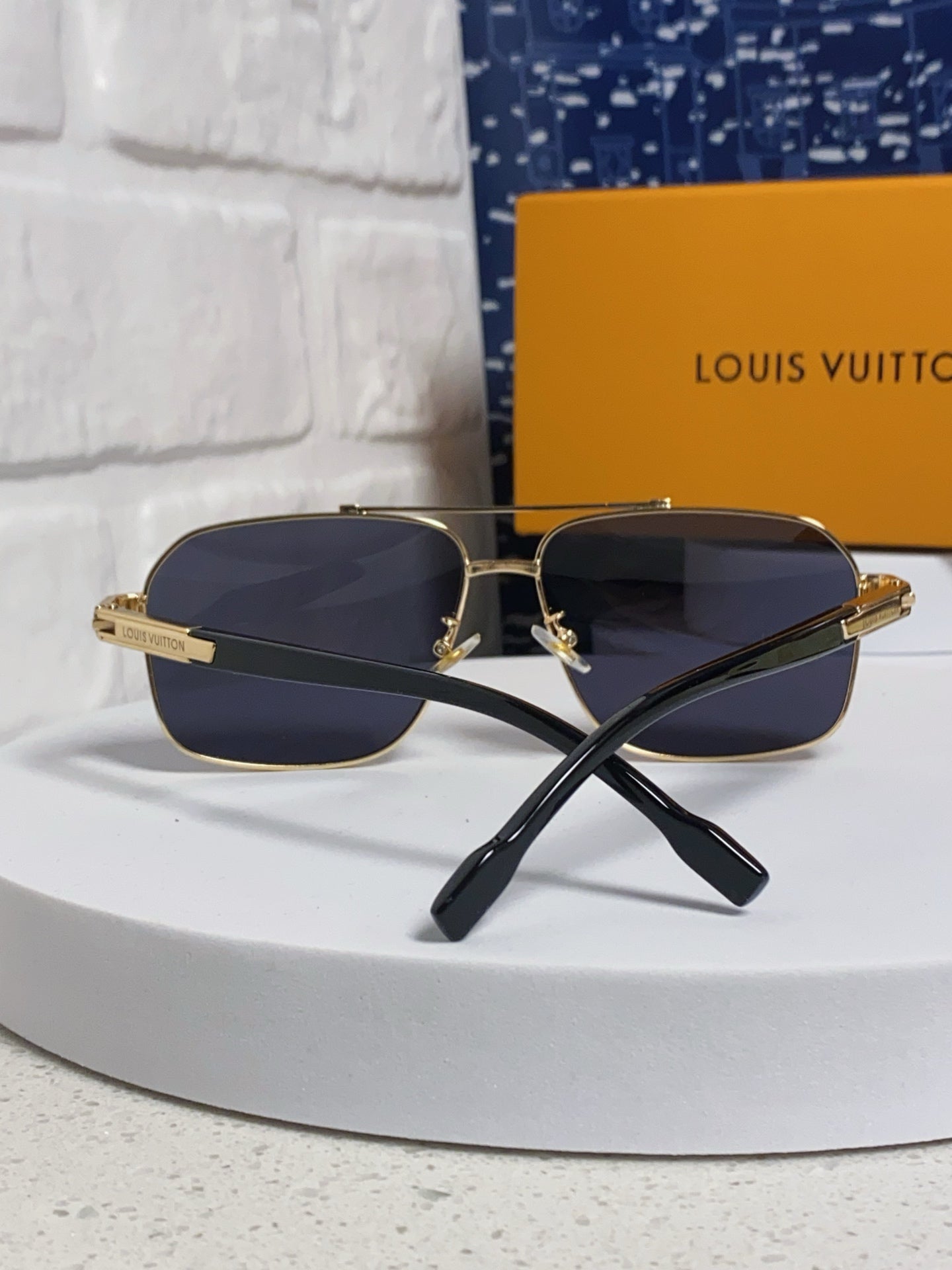 Louis Vuitton Fashion Black Lens Sunglasses for Men - 132168 - detail image 3