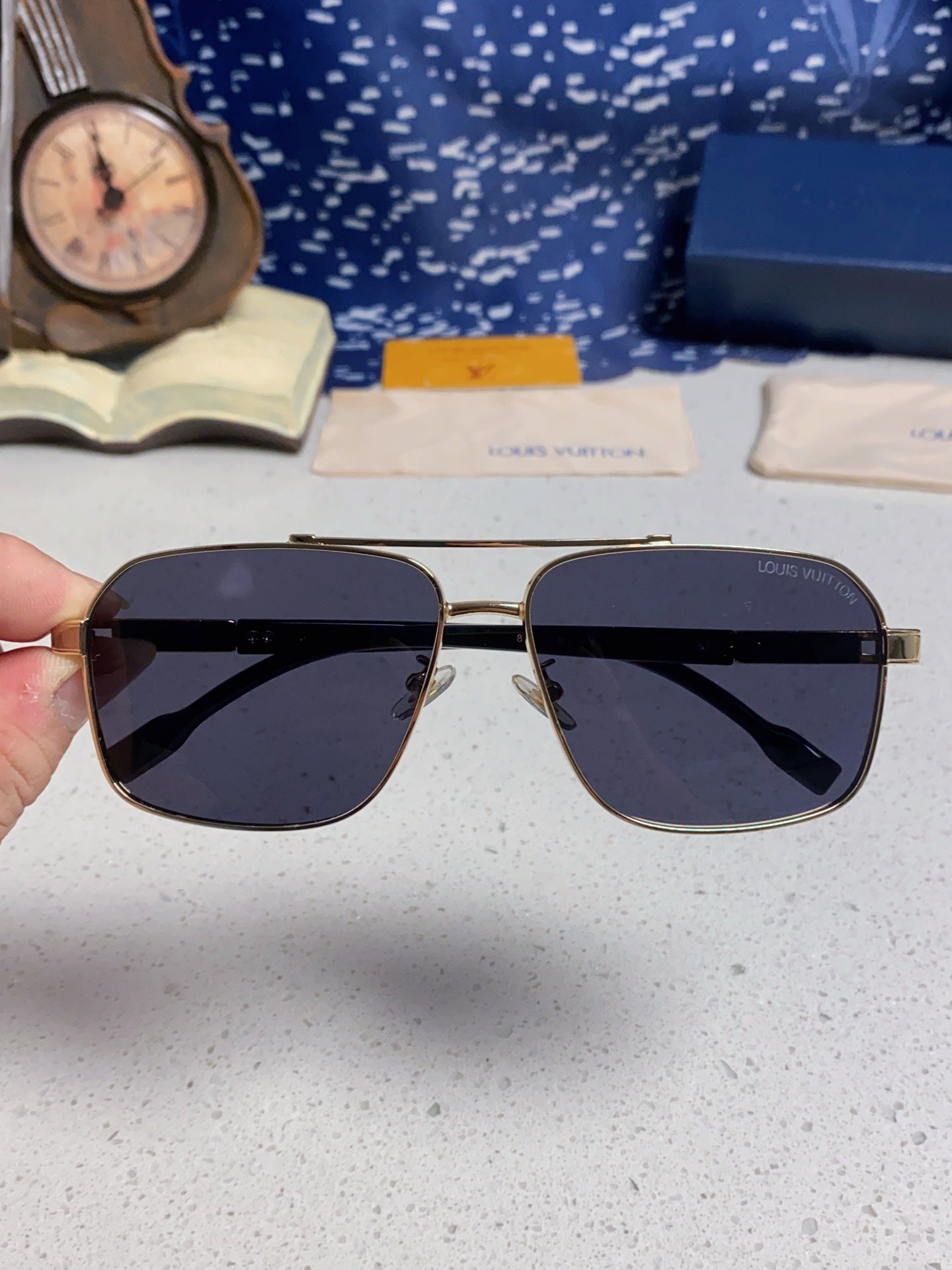 Louis Vuitton Fashion Black Lens Sunglasses for Men - 132168 - detail image 4