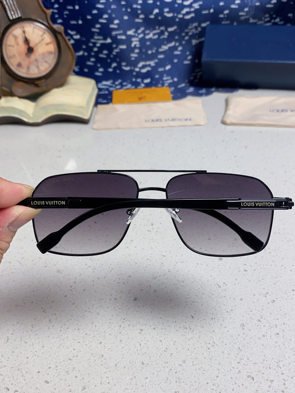 Louis Vuitton Fashion Silver Lens Sunglasses for Men - 132169 - detail image 5