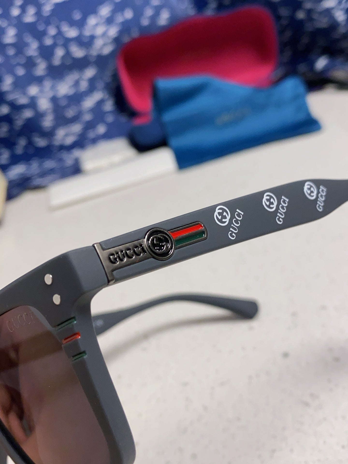 Gucci Polarized Fashion Black Lens Sunglasses for Men & Women - 132231 - detail image 7