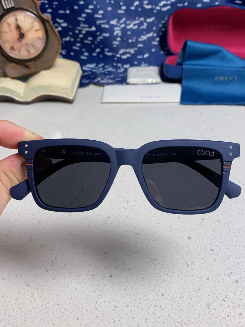 Gucci Polarized Fashion Black Lens Sunglasses for Men & Women - 132232 - detail image 4