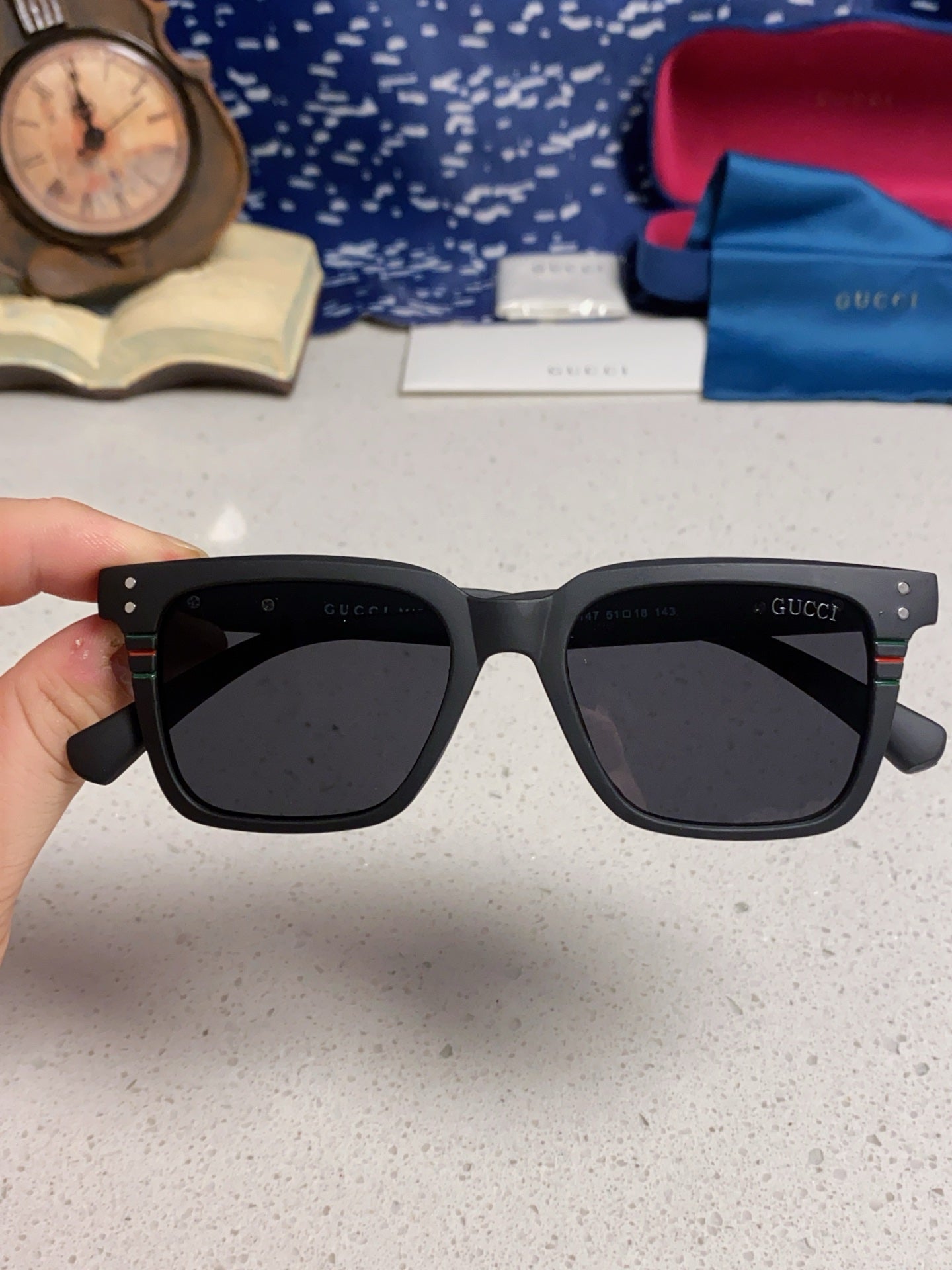 Gucci Polarized Fashion Black Lens Sunglasses for Men & Women - 132234 - detail image 4
