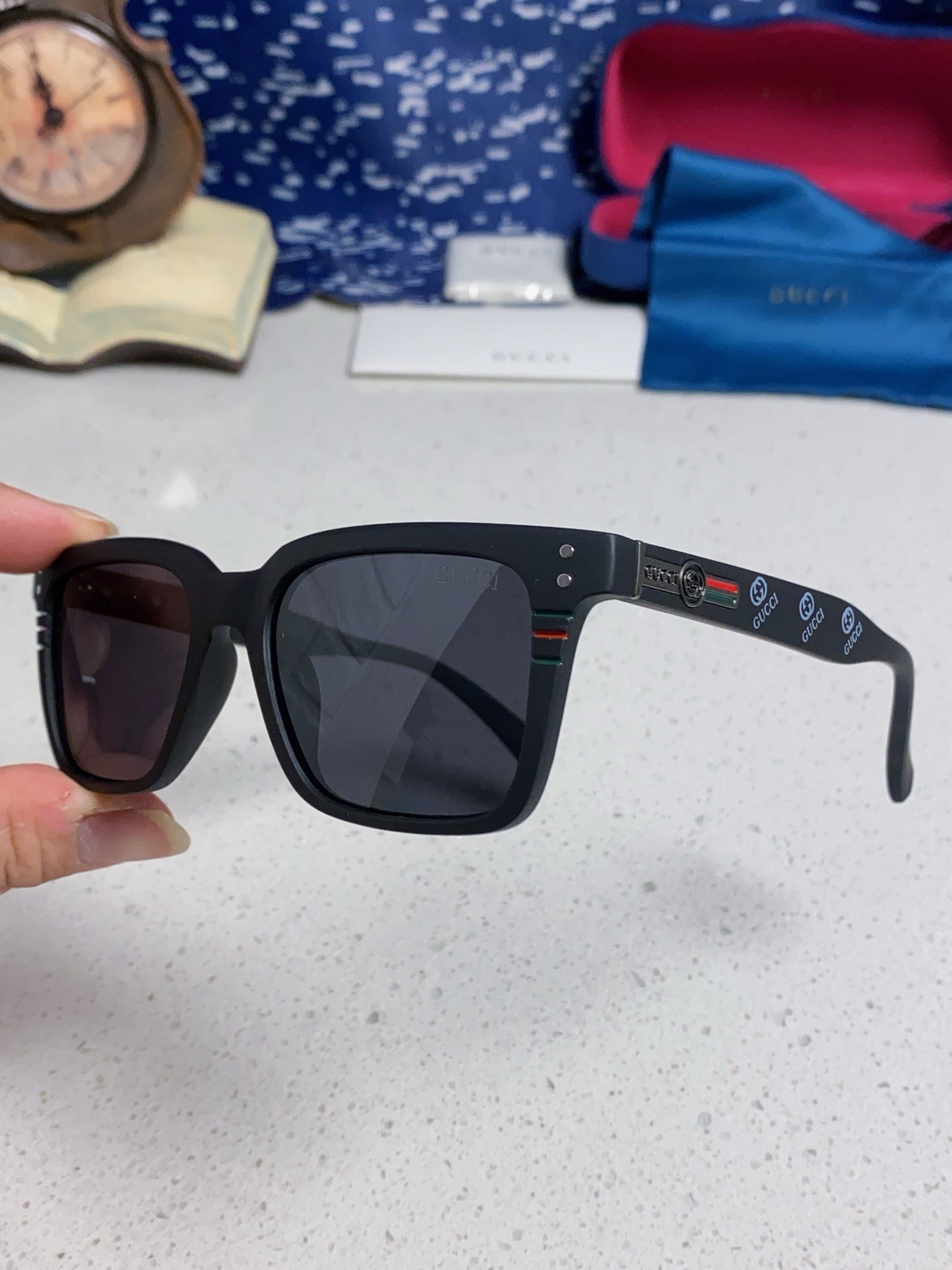 Gucci Polarized Fashion Black Lens Sunglasses for Men & Women - 132234 - detail image 6