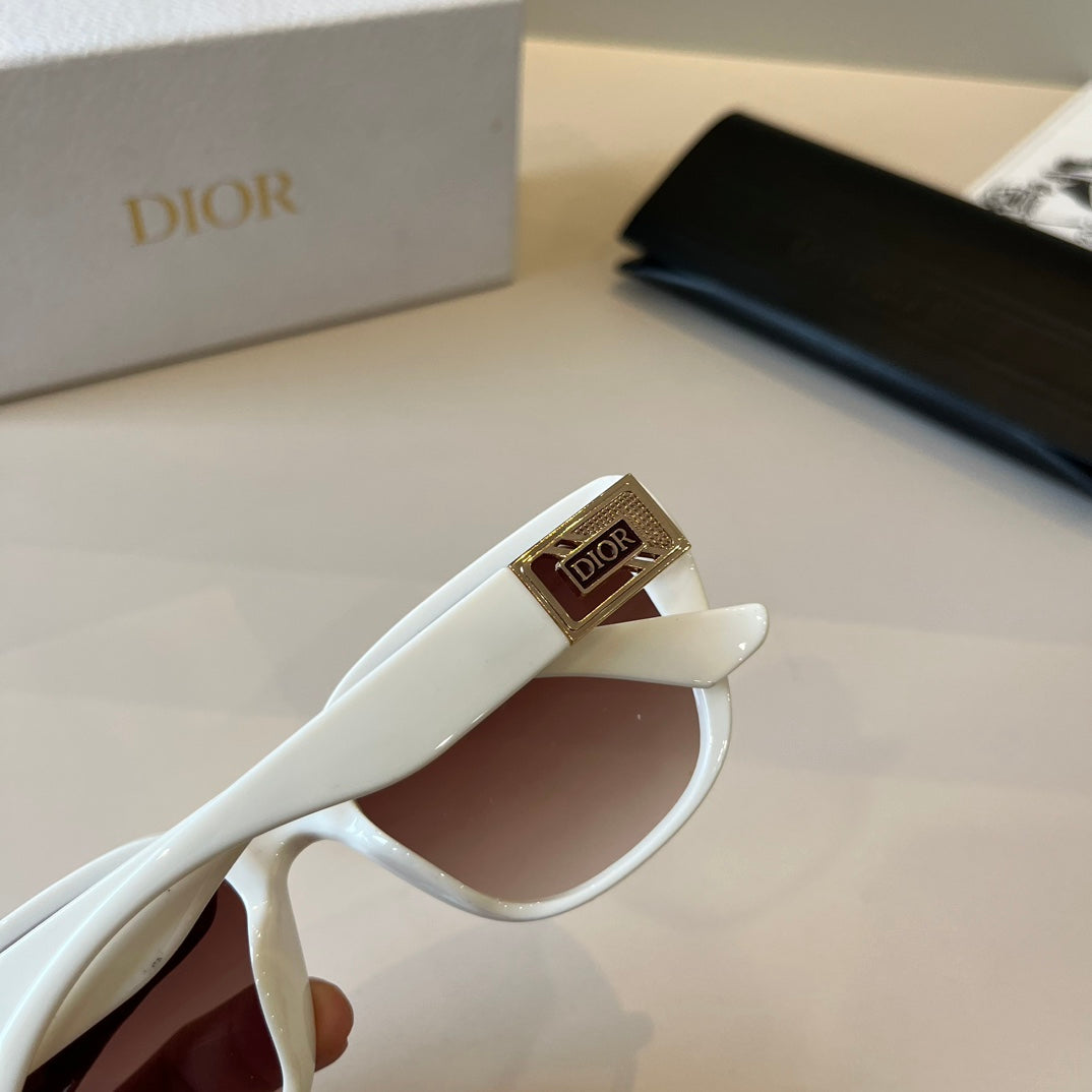 Dior Fashion Red Lens Sunglasses for Men & Women - 415467 - detail image 5