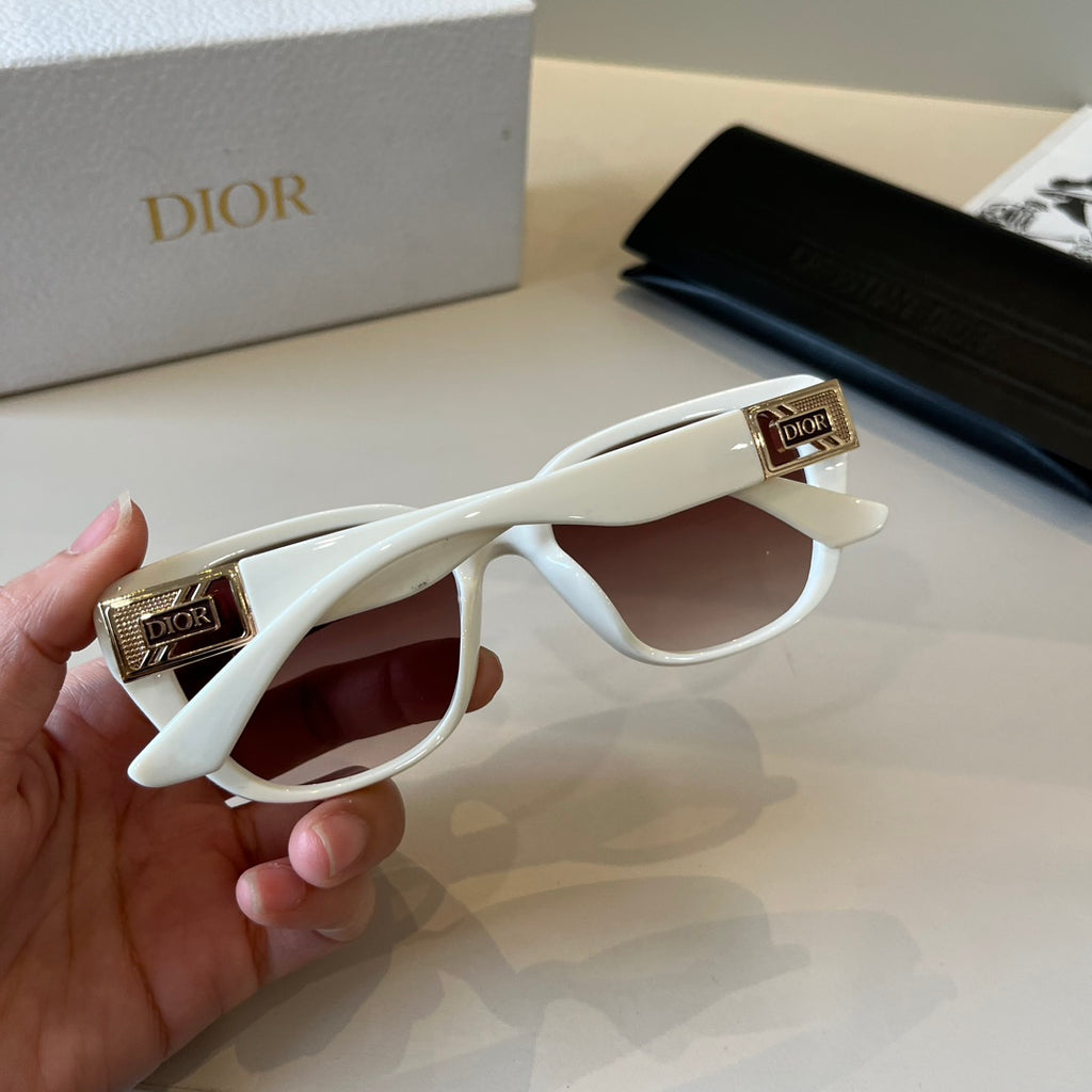 Dior Fashion Red Lens Sunglasses for Men & Women - 415467 - detail image 10