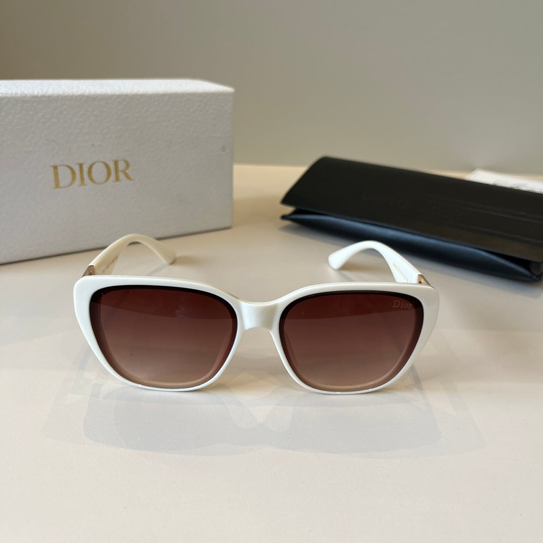 Dior Fashion Red Lens Sunglasses for Men & Women - 415467 - detail image 2